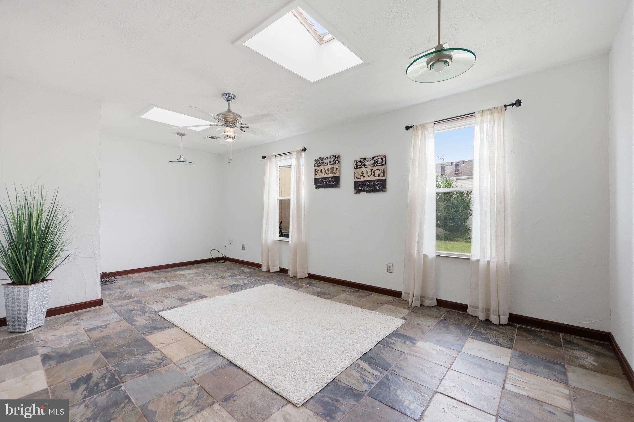 NESHAMINY VALLEY - Residential
