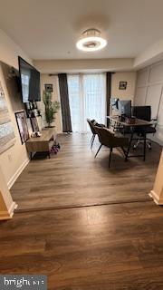 METRO POINTE - Residential