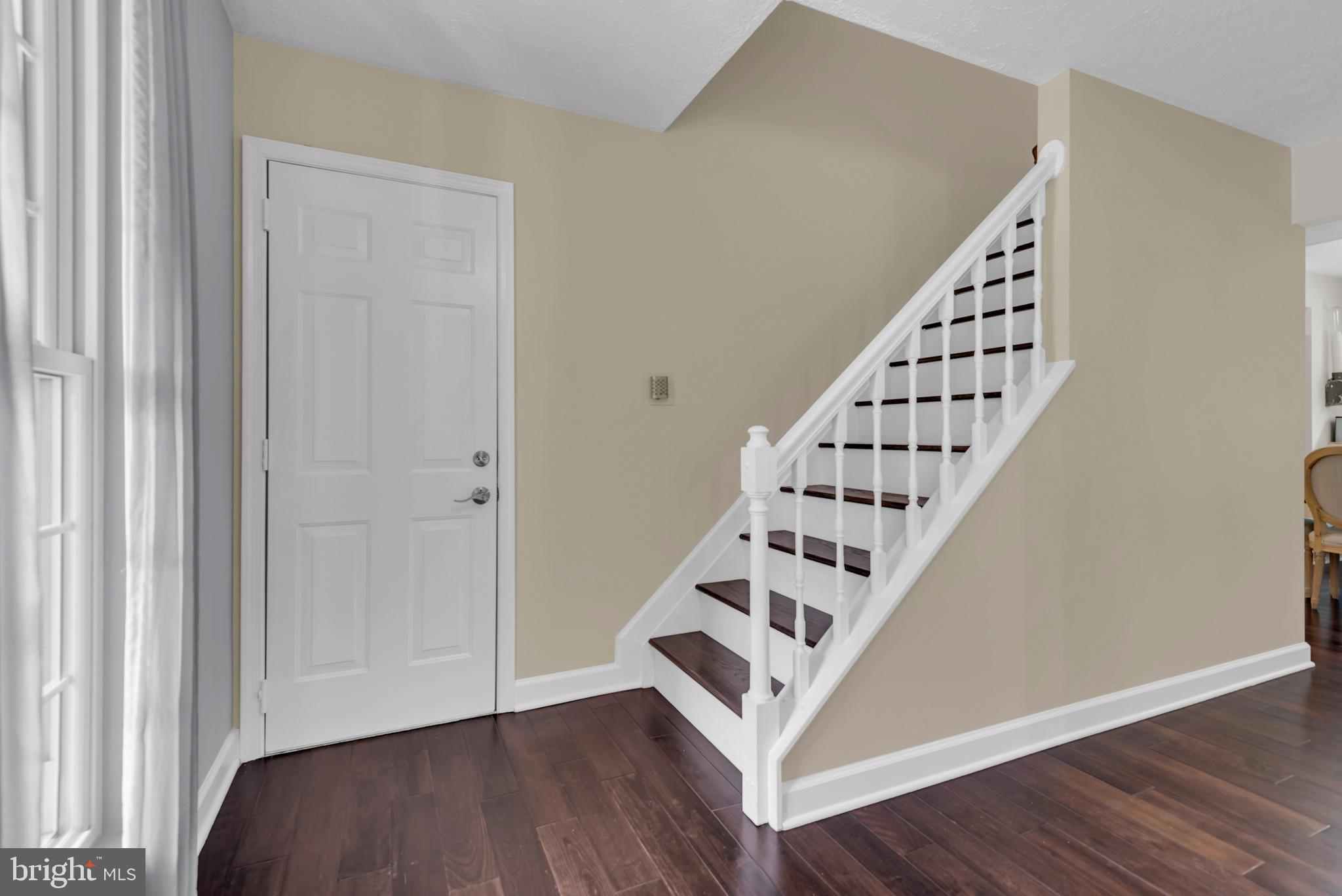 DIVINITY COVE - Residential