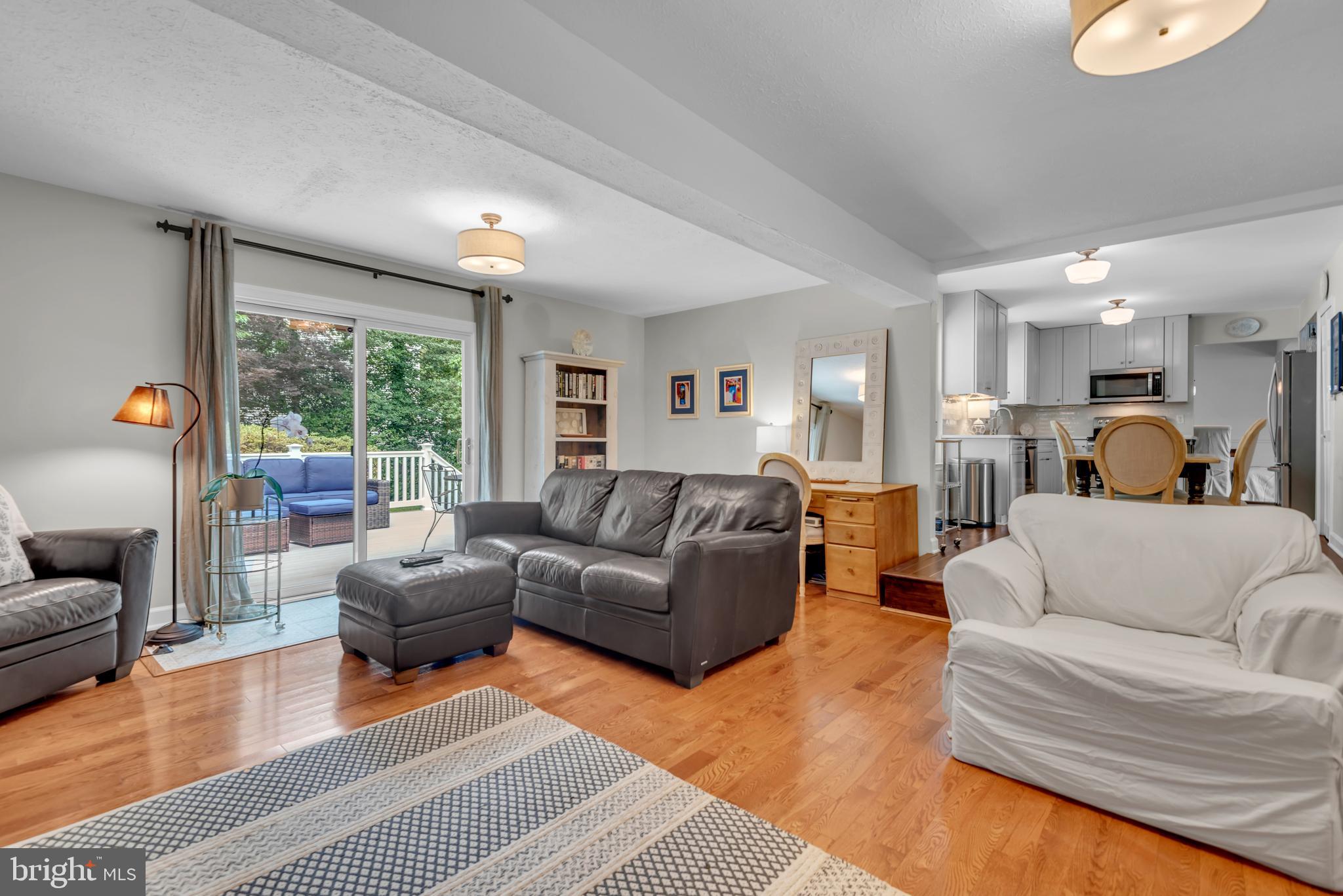 DIVINITY COVE - Residential