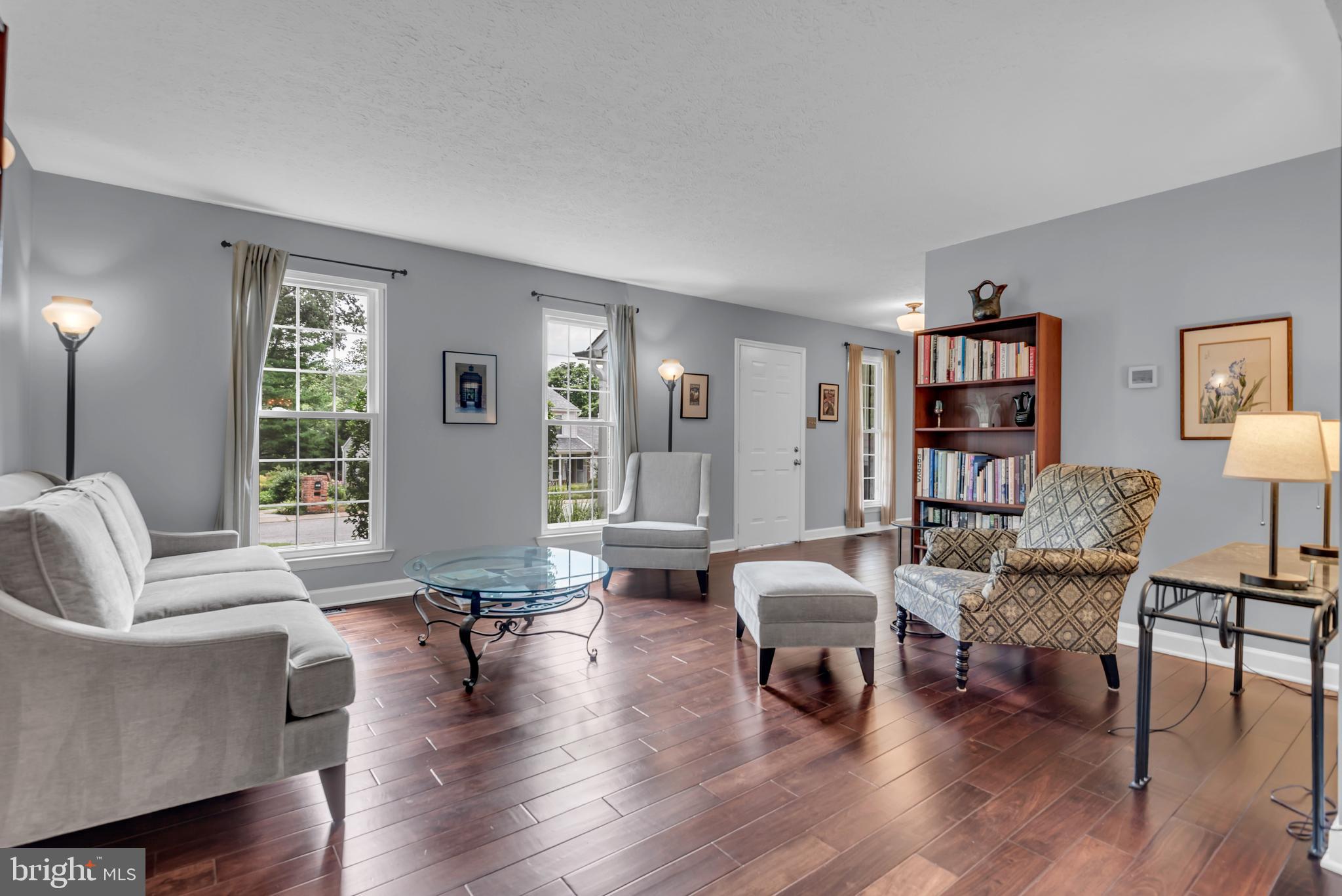 DIVINITY COVE - Residential
