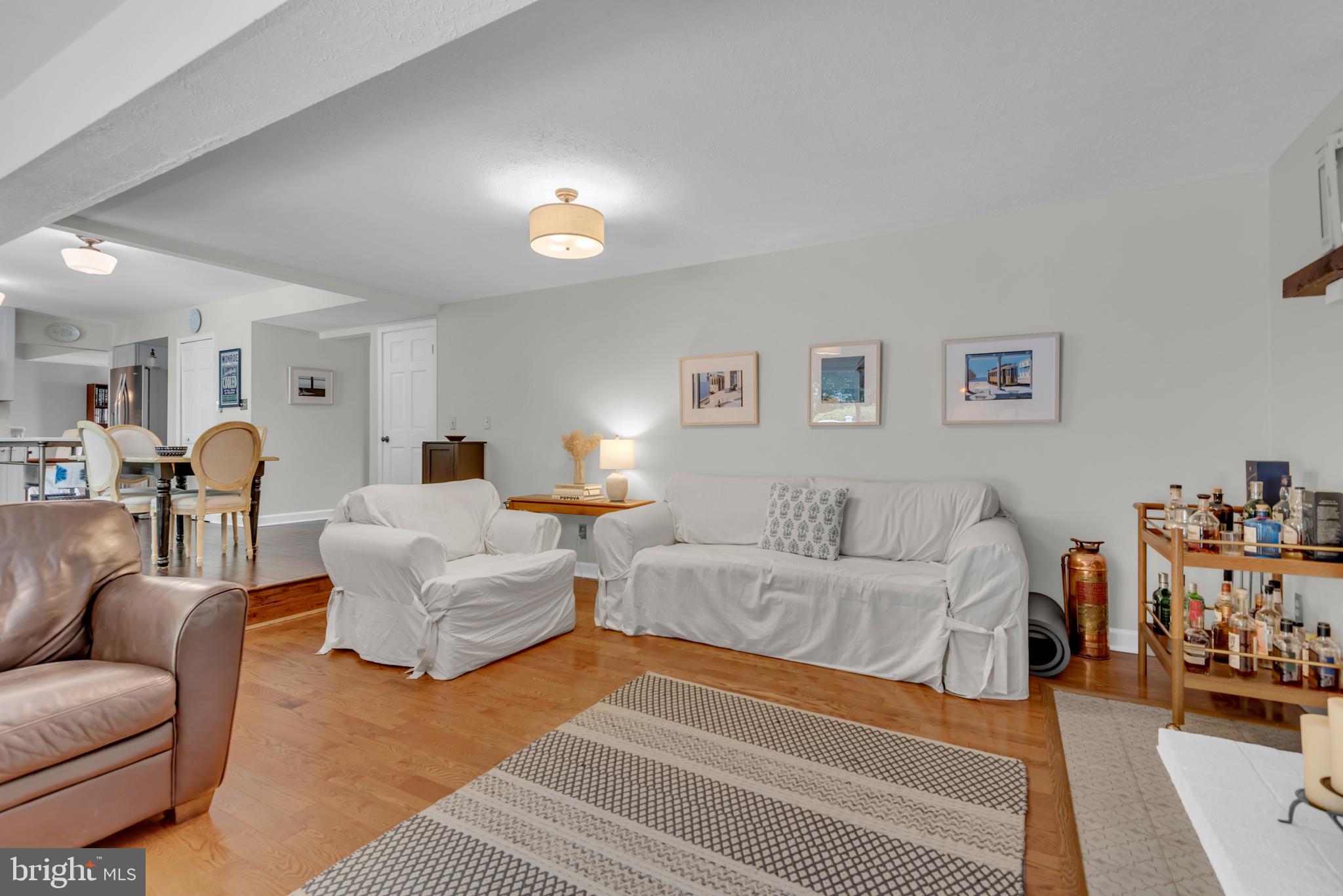 DIVINITY COVE - Residential