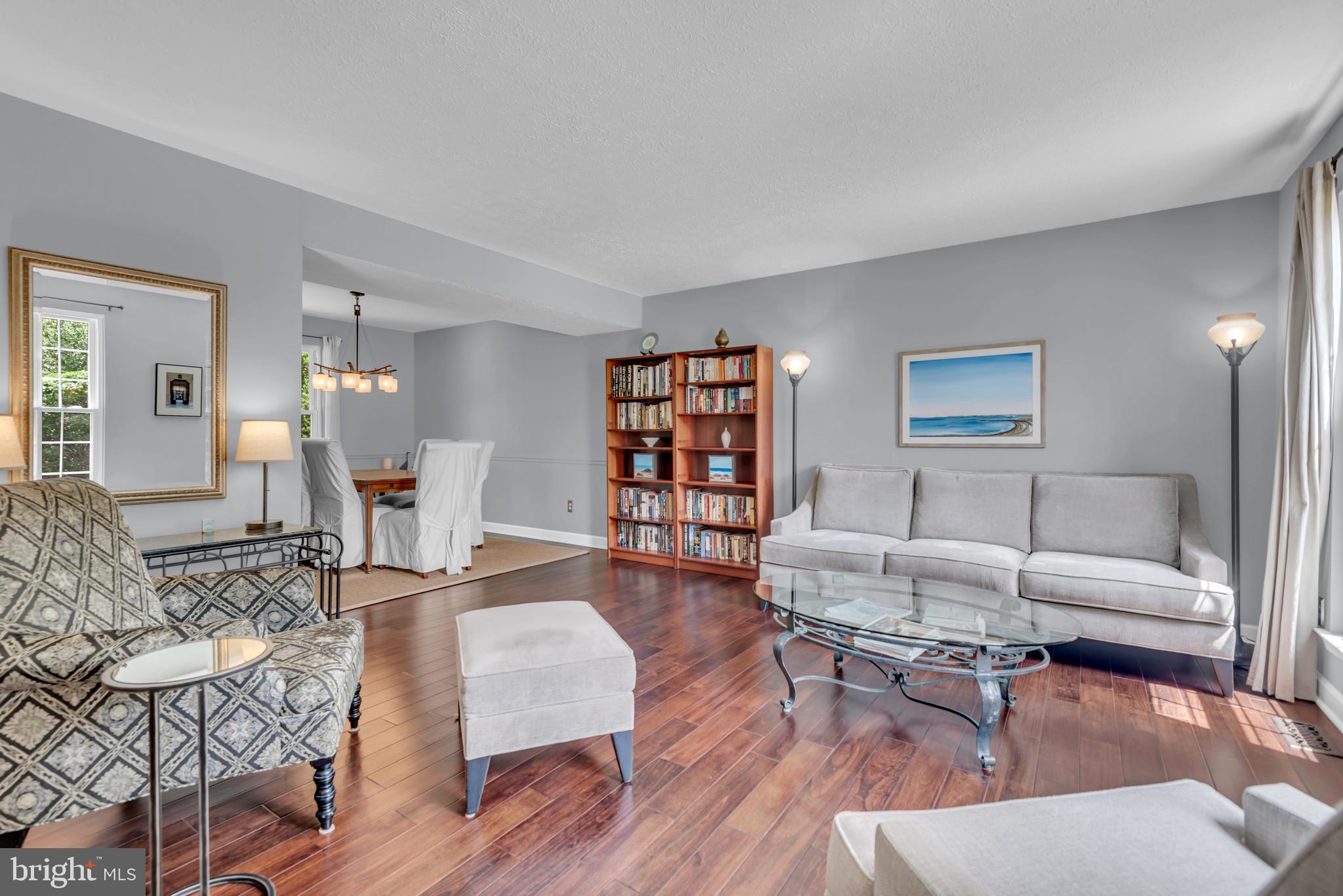 DIVINITY COVE - Residential