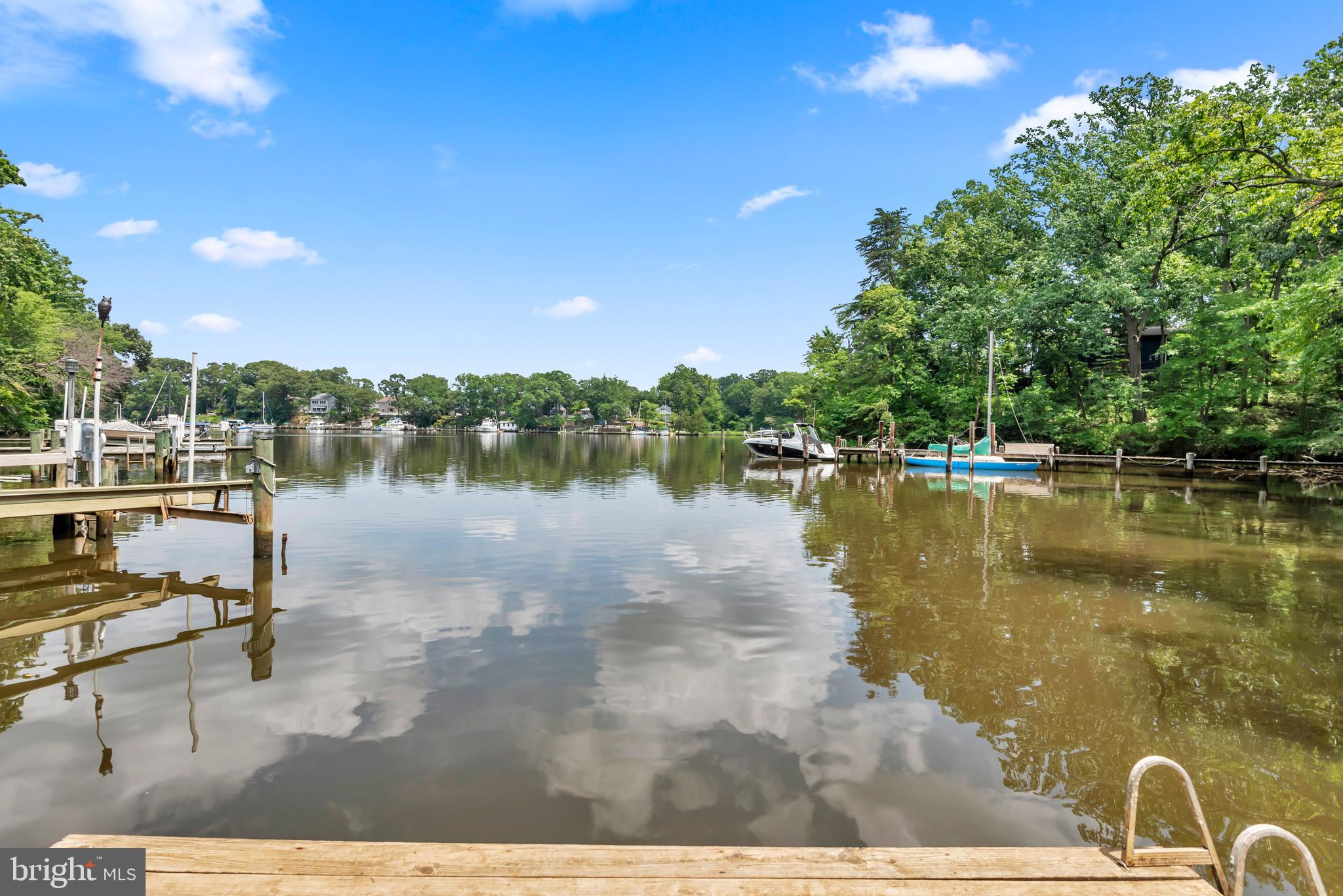 DIVINITY COVE - Residential