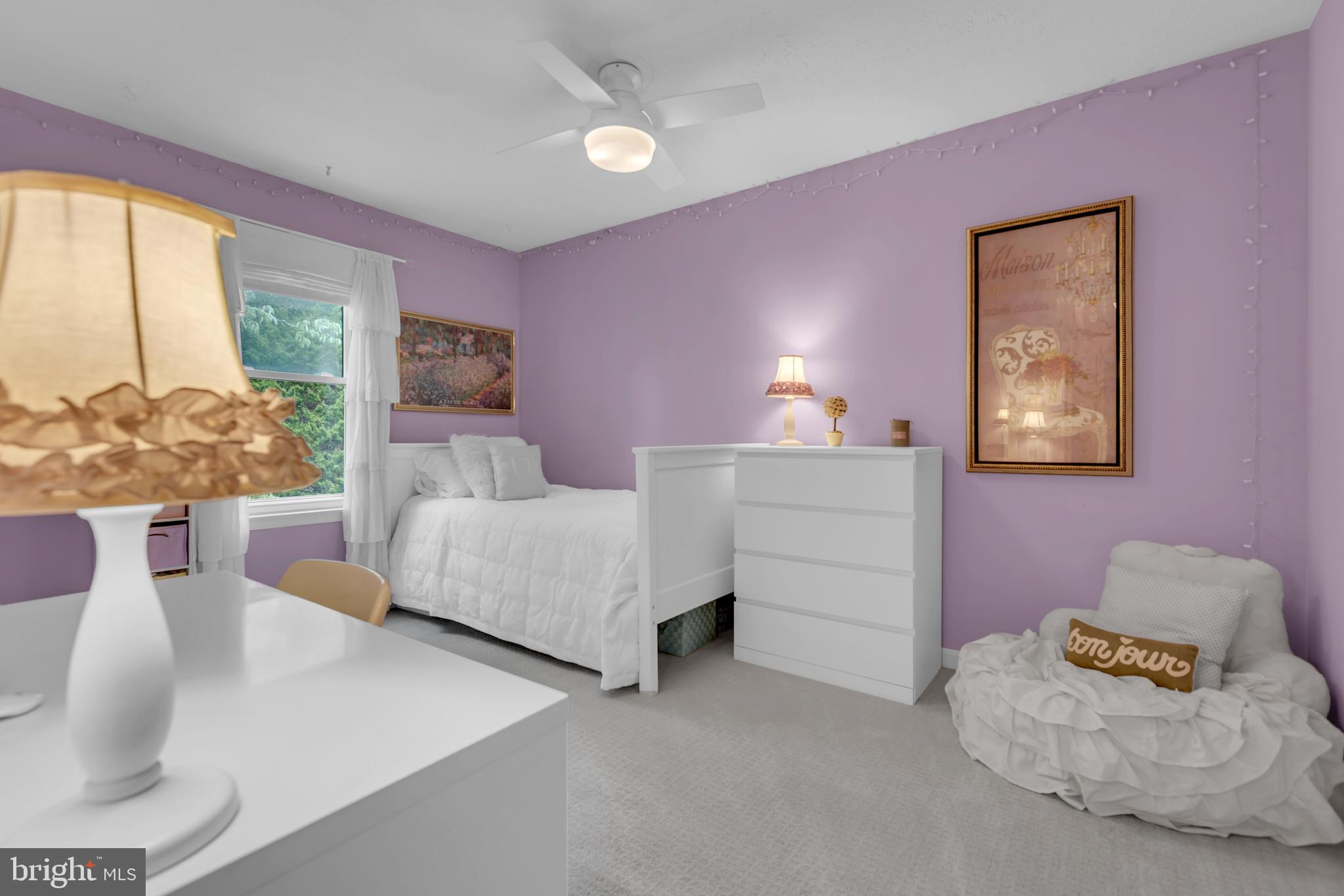 DIVINITY COVE - Residential