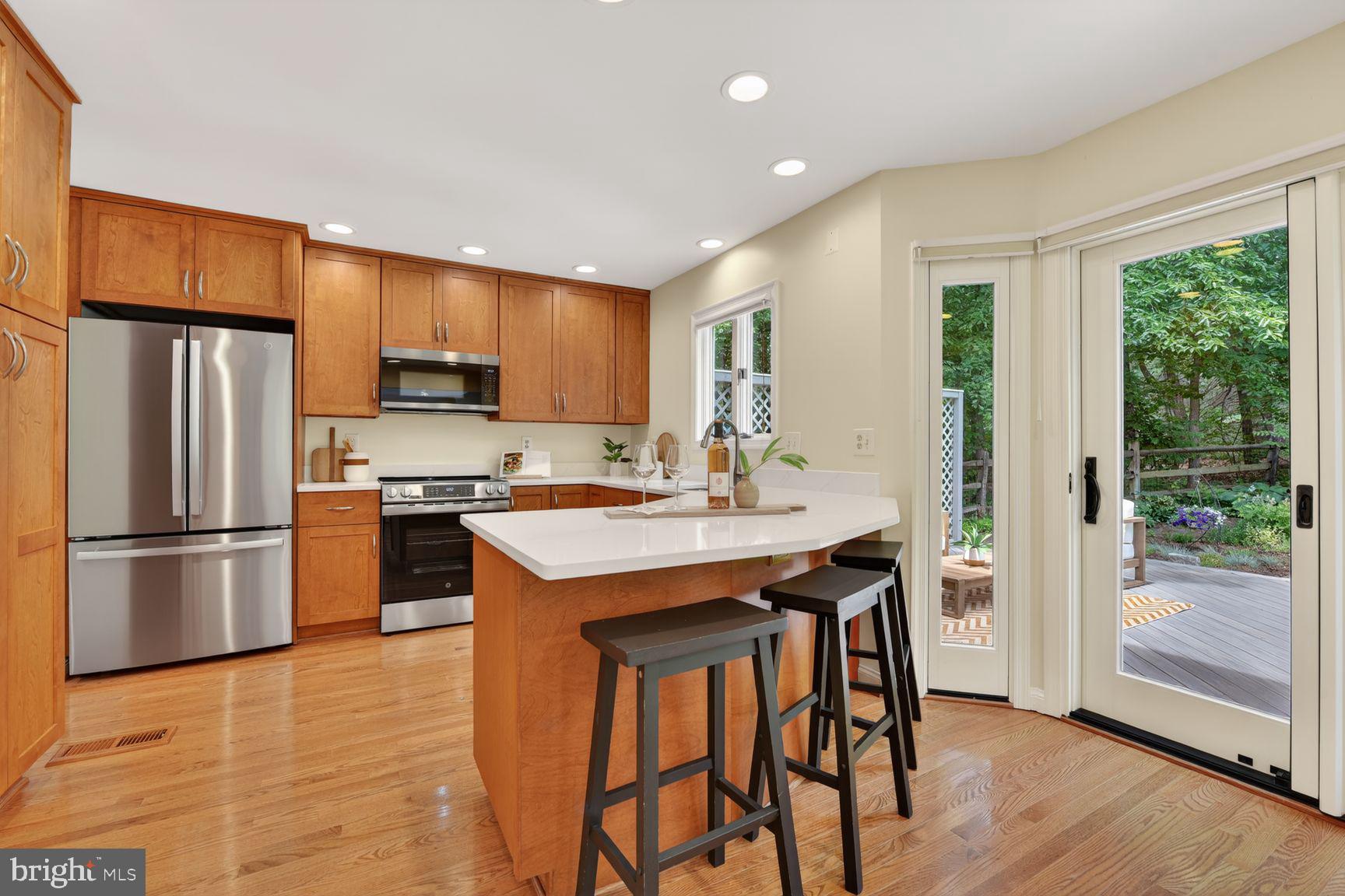 RESTON - Residential