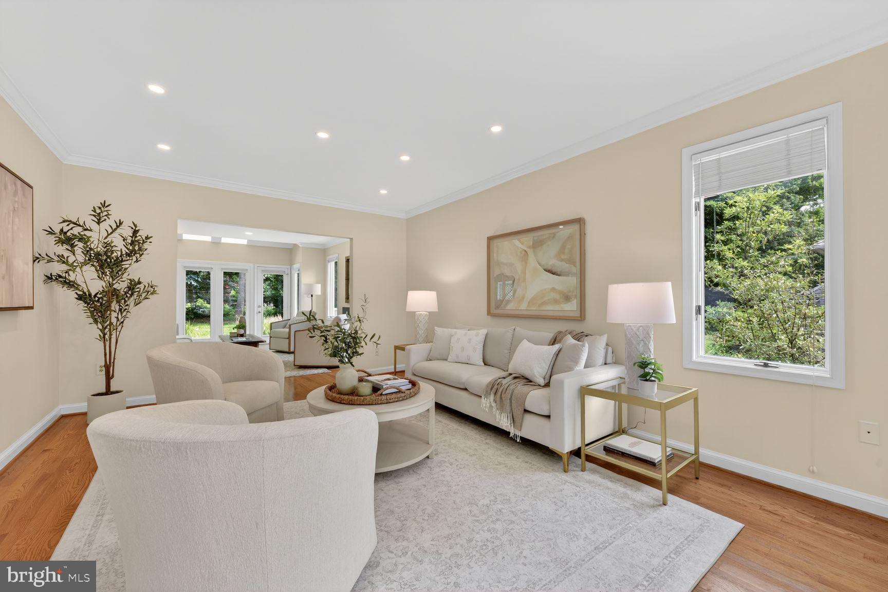 RESTON - Residential