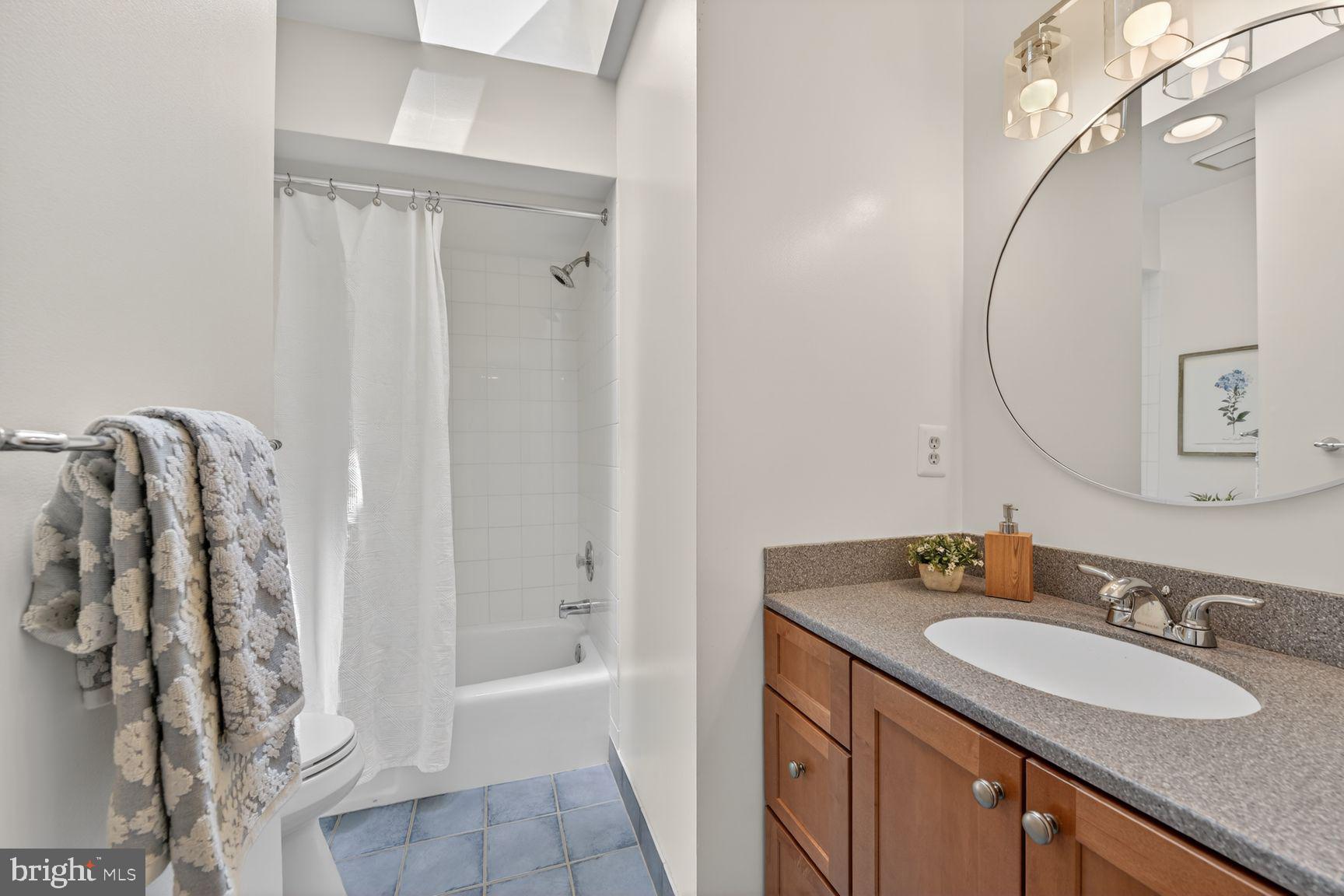 RESTON - Residential