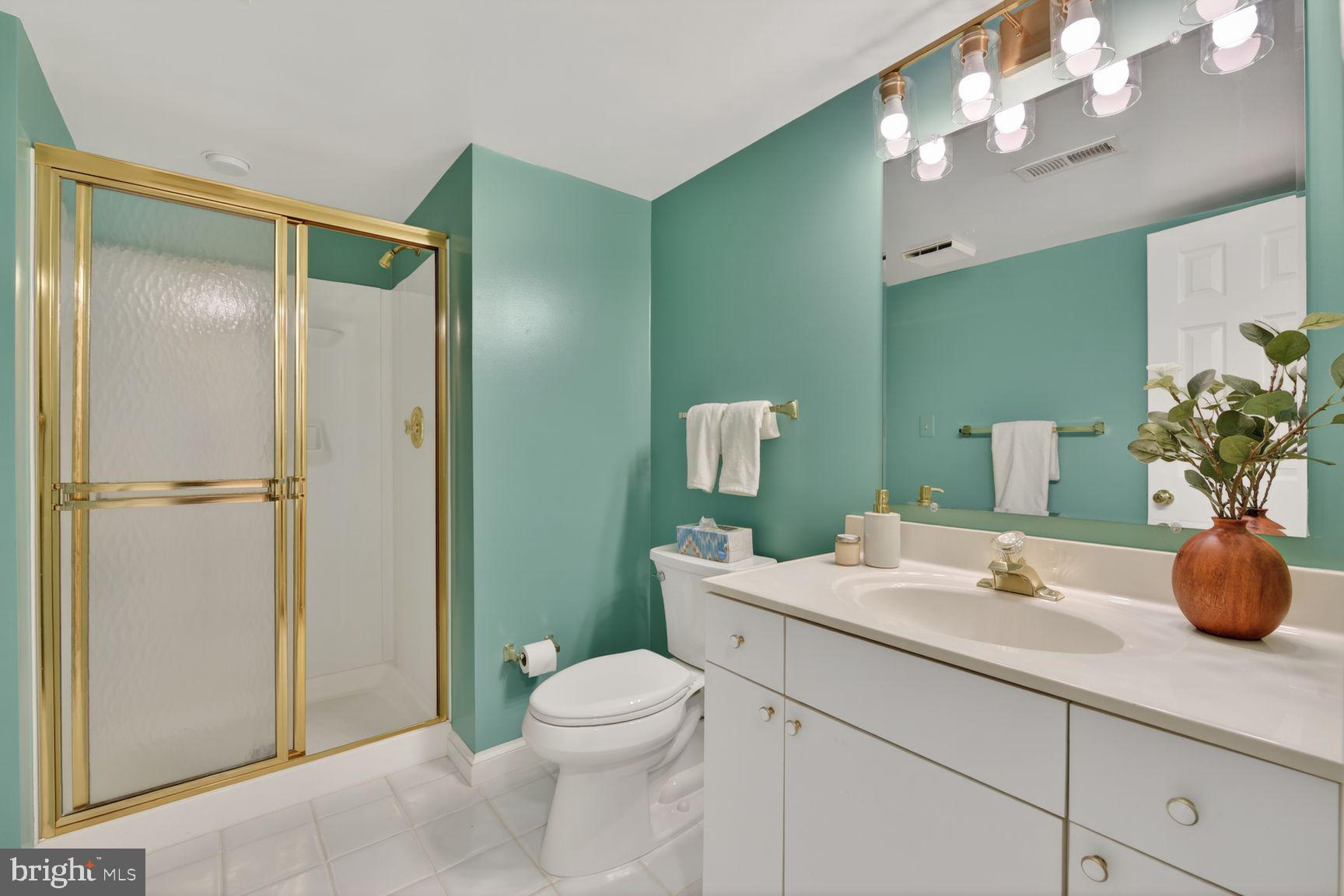 RESTON - Residential