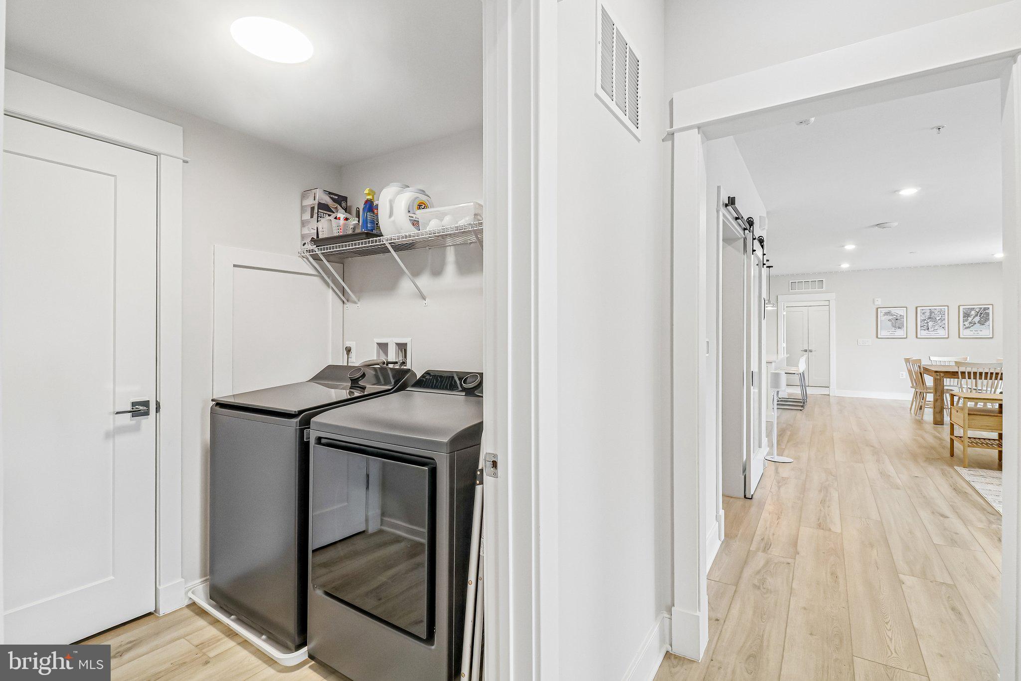 ASHBURN STATION - Residential