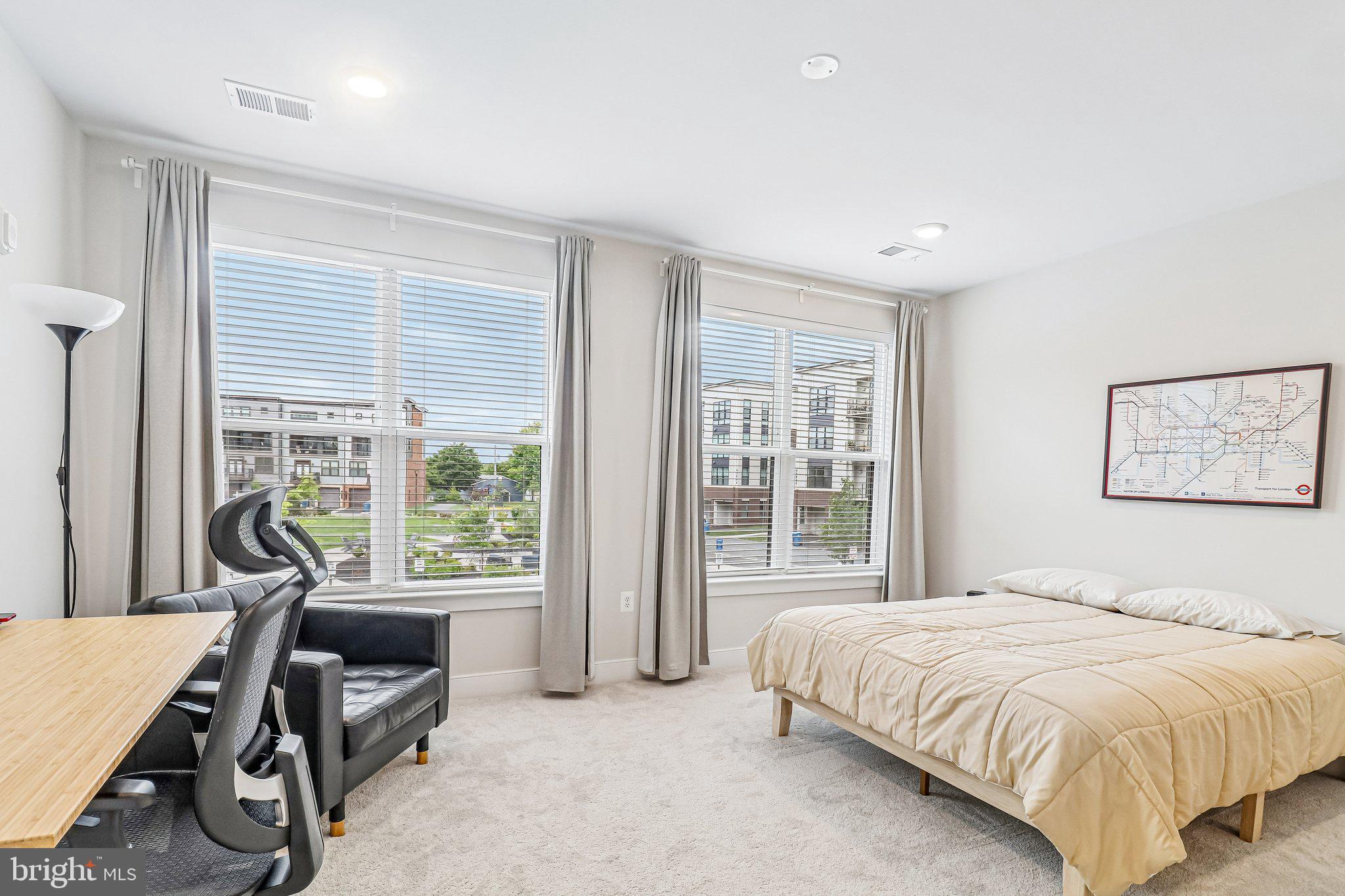 ASHBURN STATION - Residential