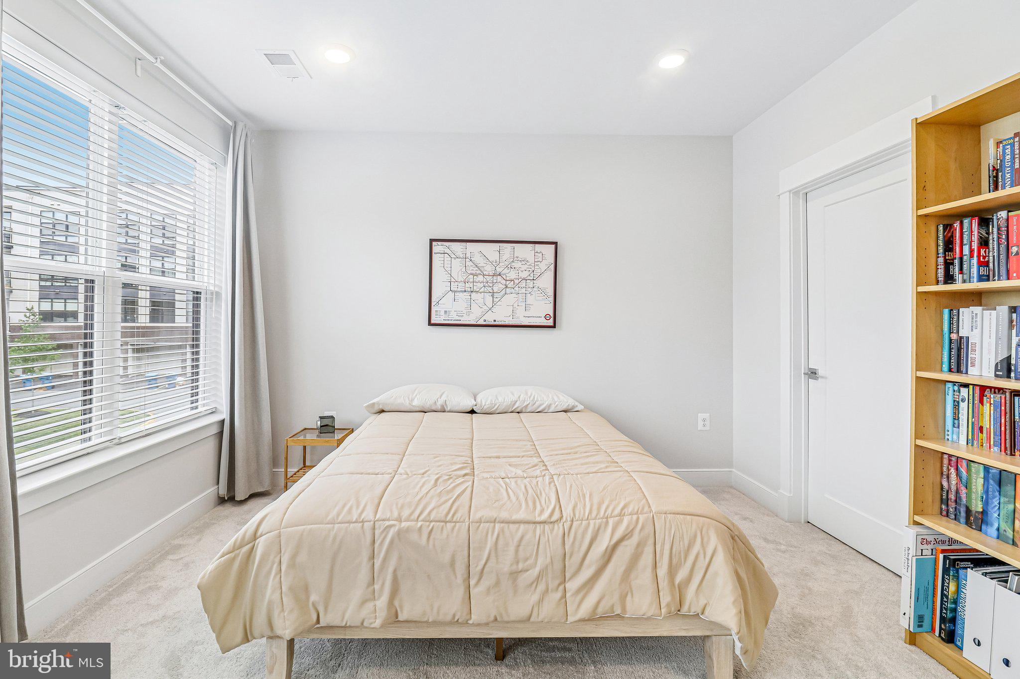 ASHBURN STATION - Residential