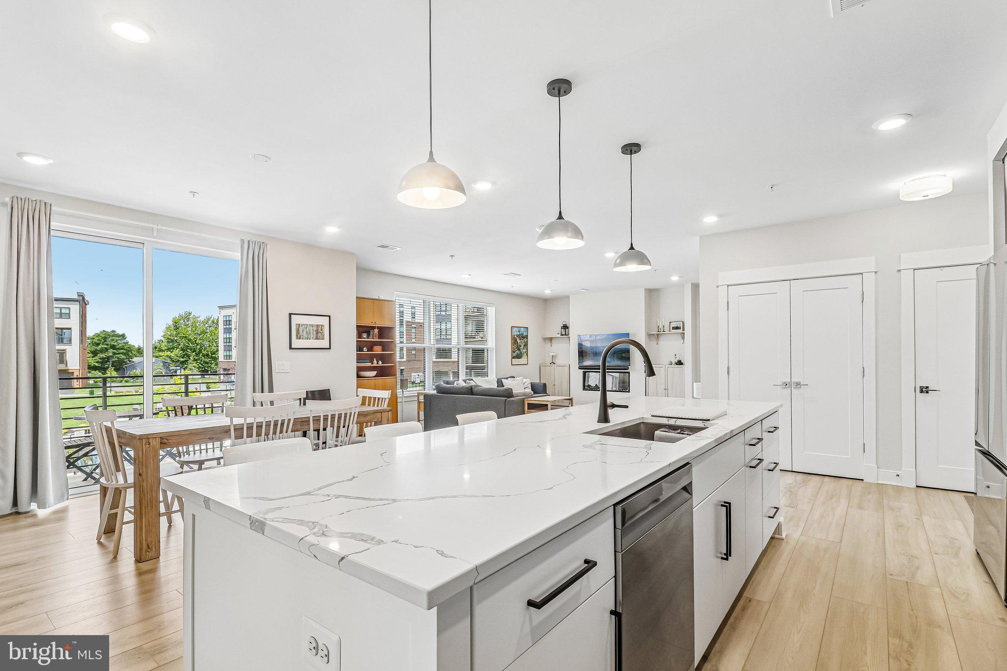 ASHBURN STATION - Residential