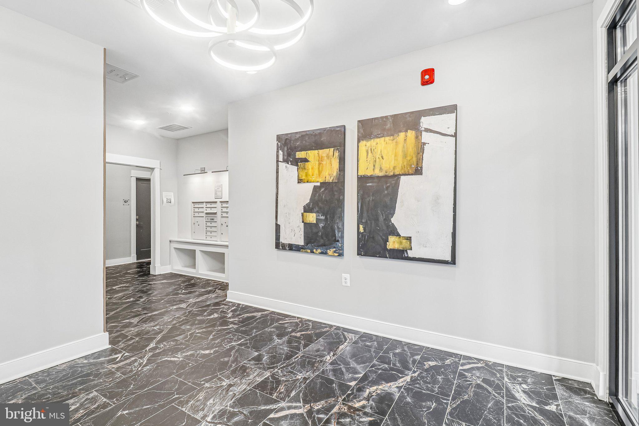 ASHBURN STATION - Residential