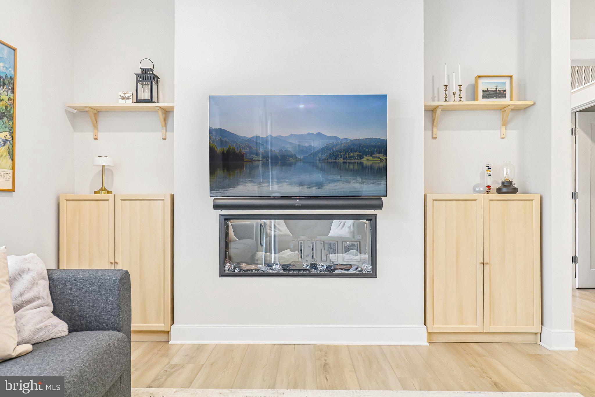 ASHBURN STATION - Residential