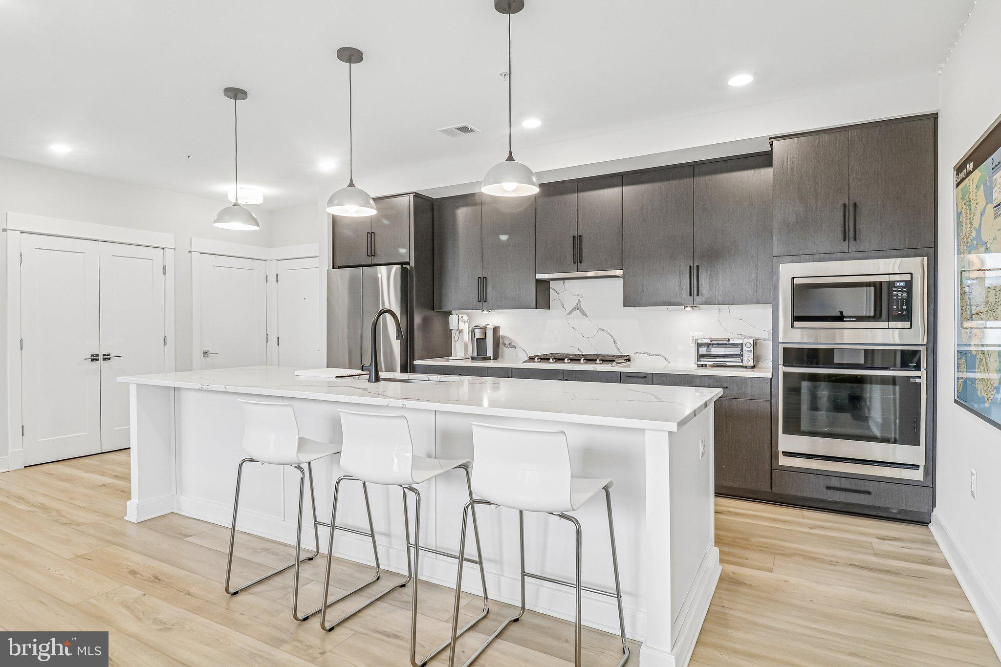 ASHBURN STATION - Residential