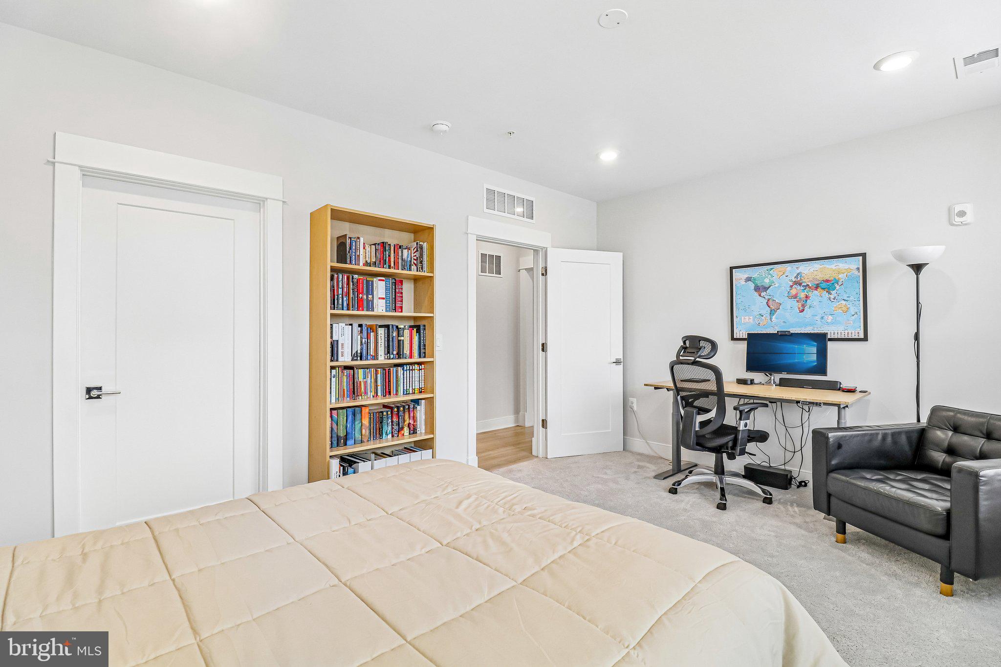 ASHBURN STATION - Residential
