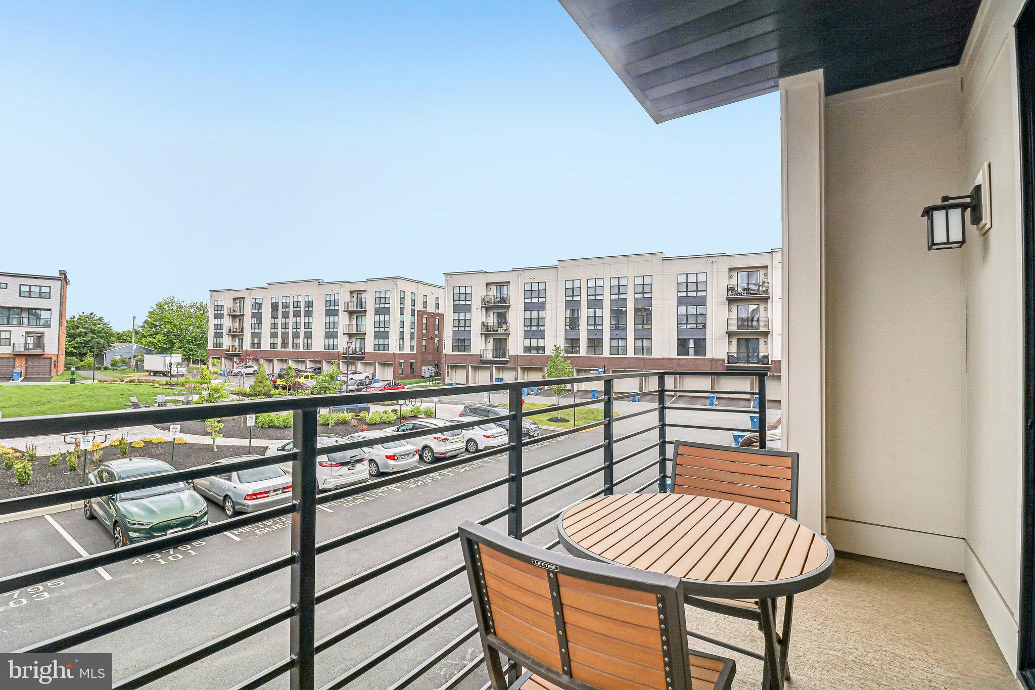 ASHBURN STATION - Residential