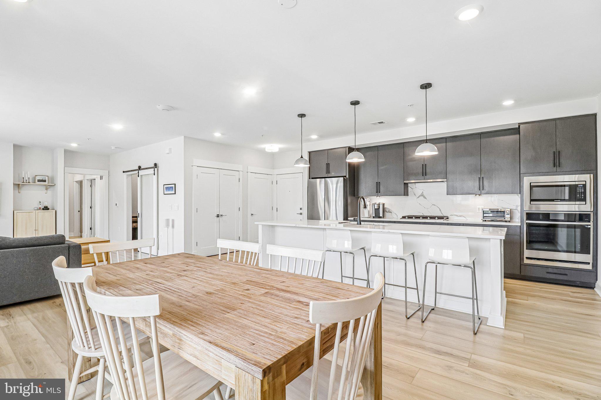 ASHBURN STATION - Residential