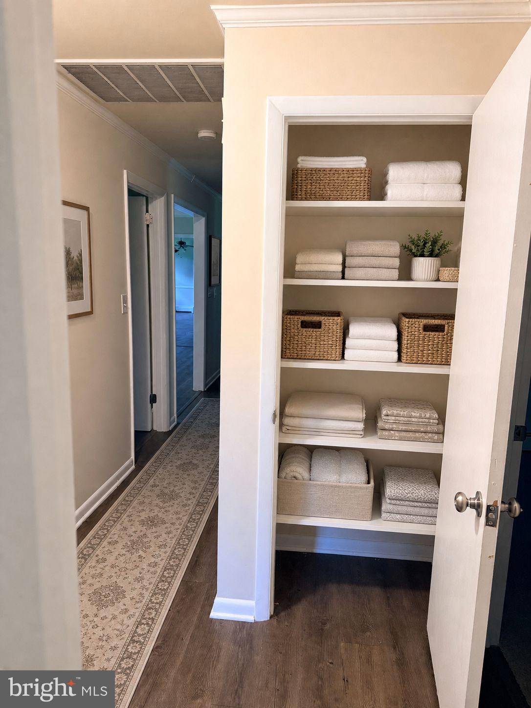 NOB HILL - Residential