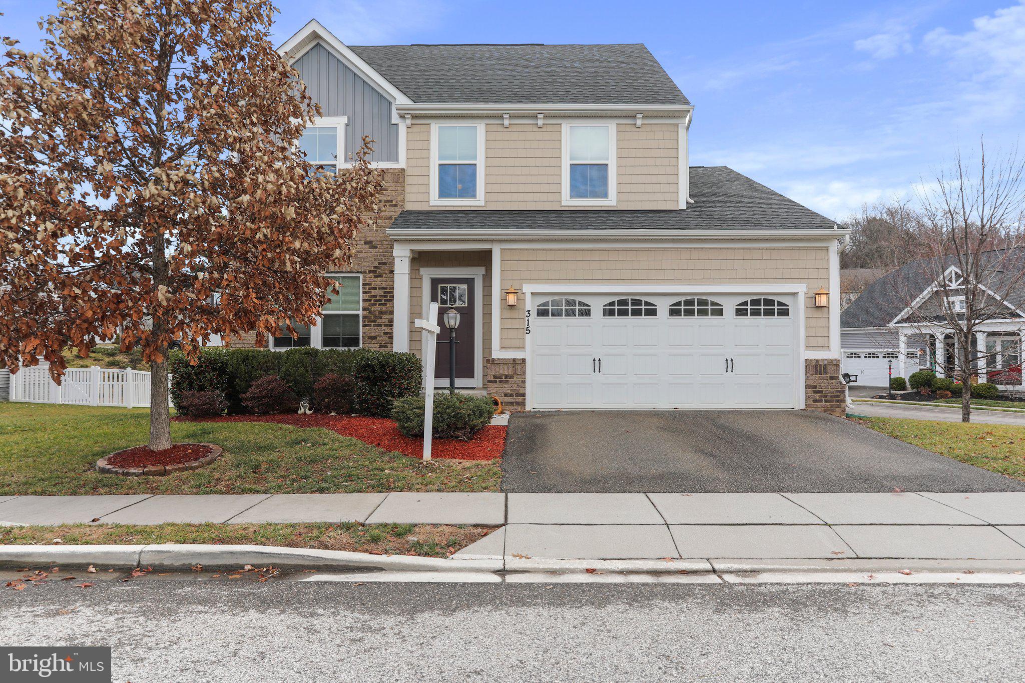 Make yourself at home in the heart of Boonsboro, Maryland. This meticulously kept home has so much to offer to bring in a brand new year! This beautiful home sits on a corner lot with sidewalks throughout the community leading into town. Enjoy the amenities of living in small town but still convenient to a variety of cities. This is one you don't want to miss! Professional pictures expected 12/19/2023.