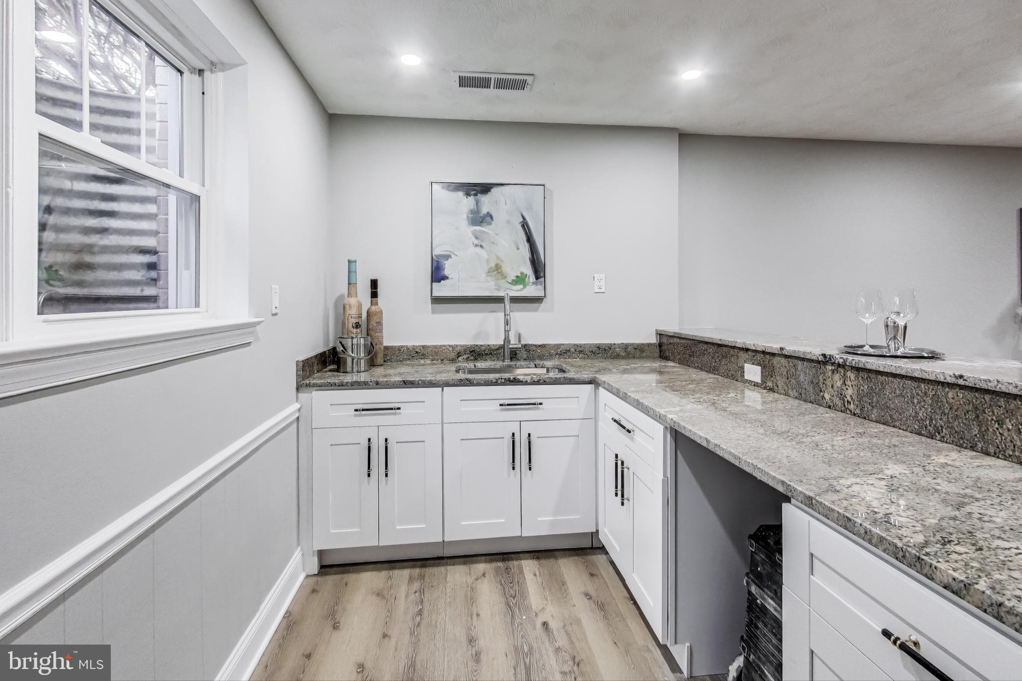 KENWOOD PARK - Residential