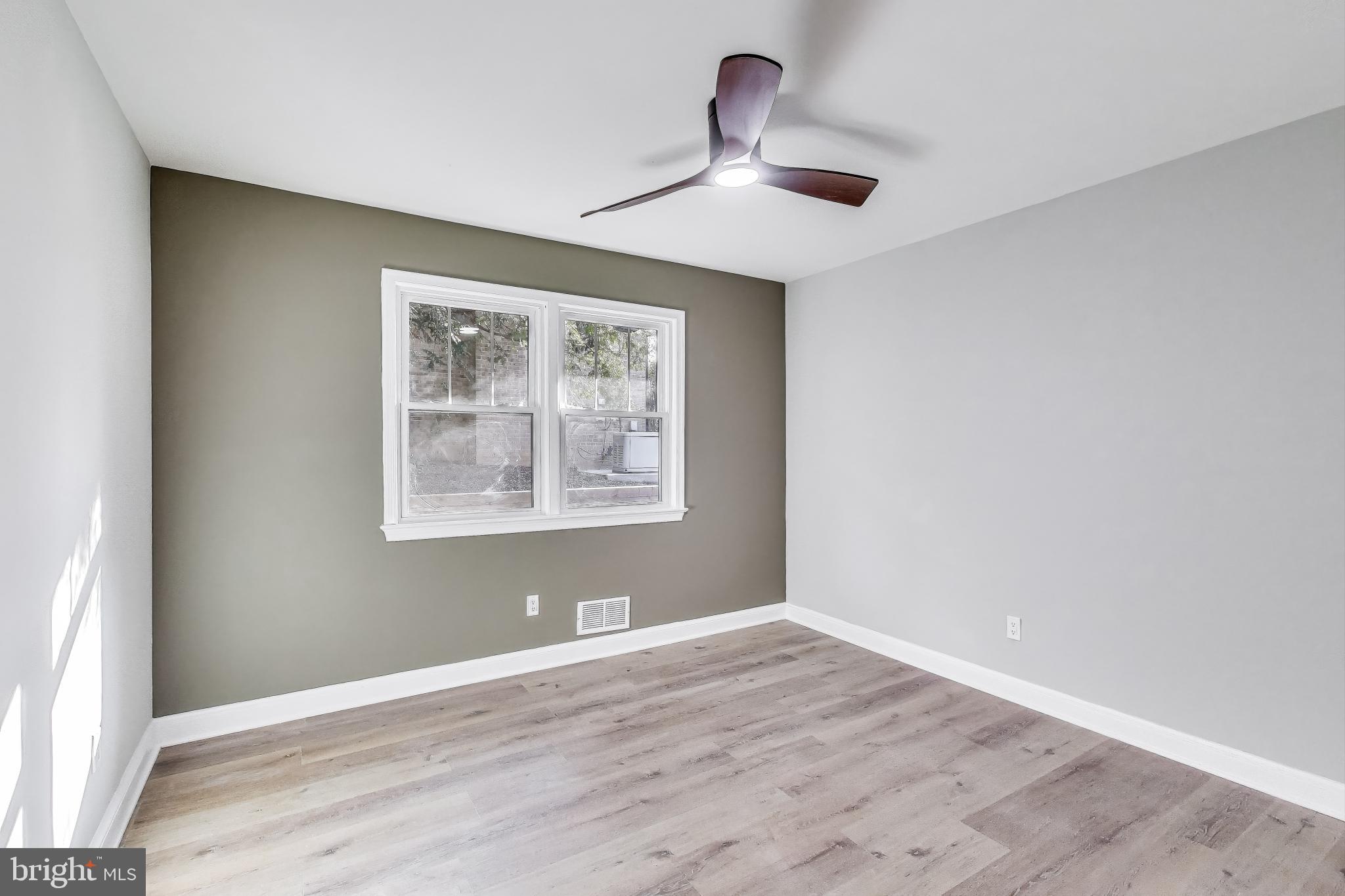 KENWOOD PARK - Residential