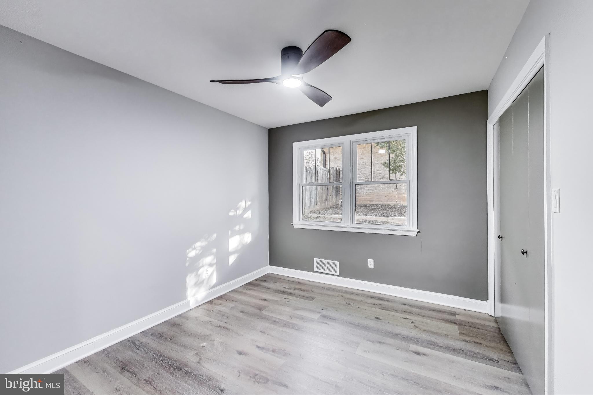 KENWOOD PARK - Residential