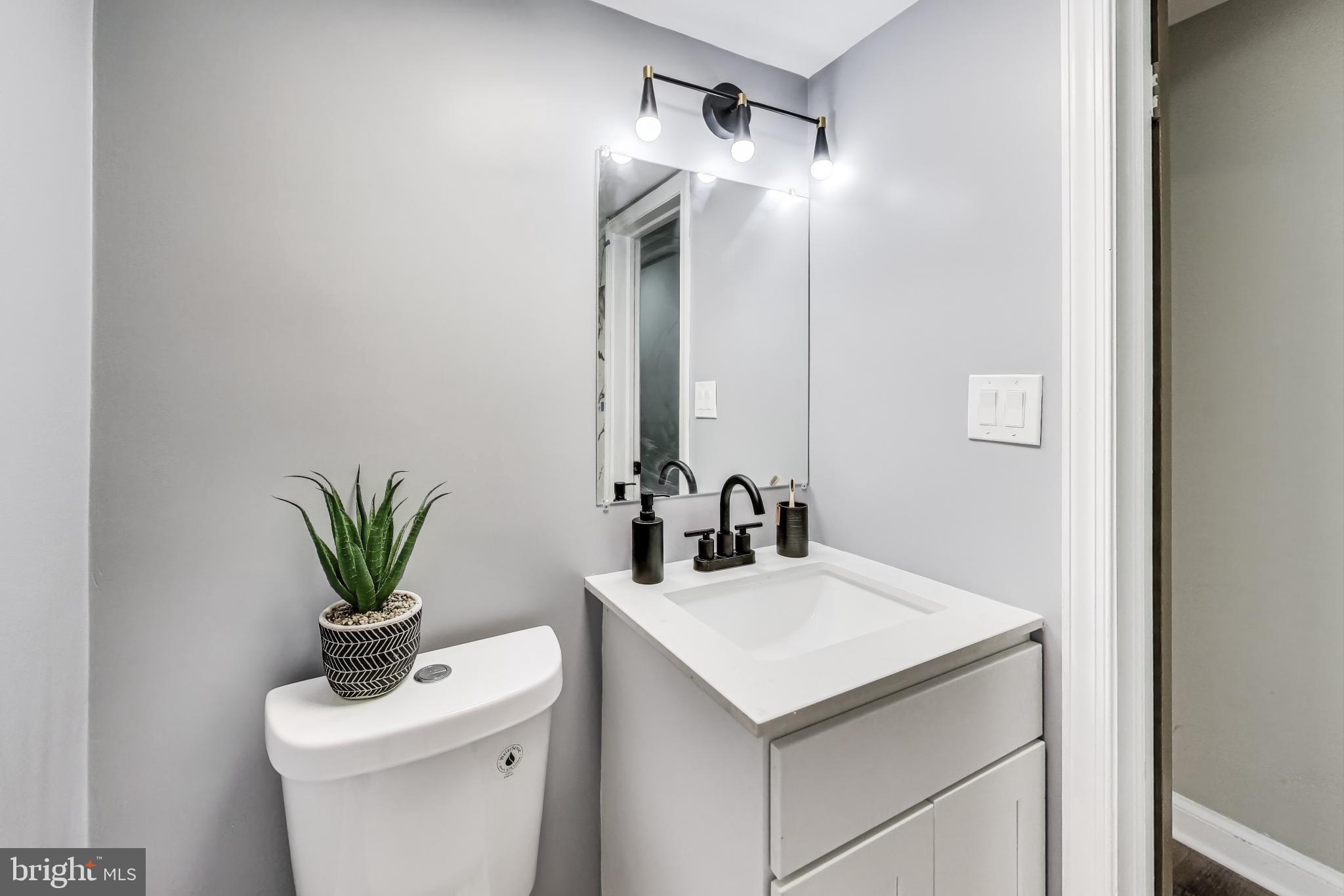KENWOOD PARK - Residential