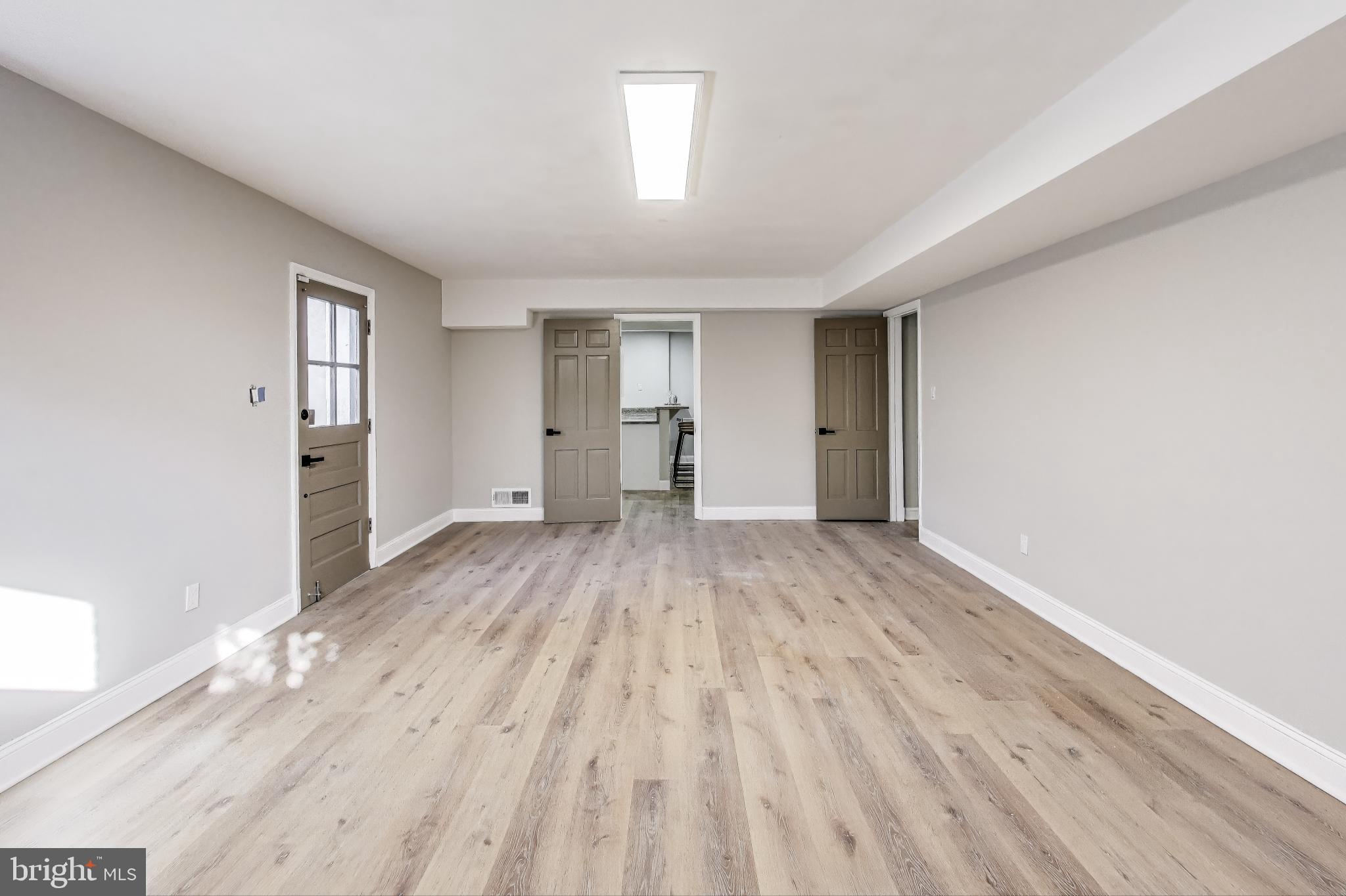 KENWOOD PARK - Residential