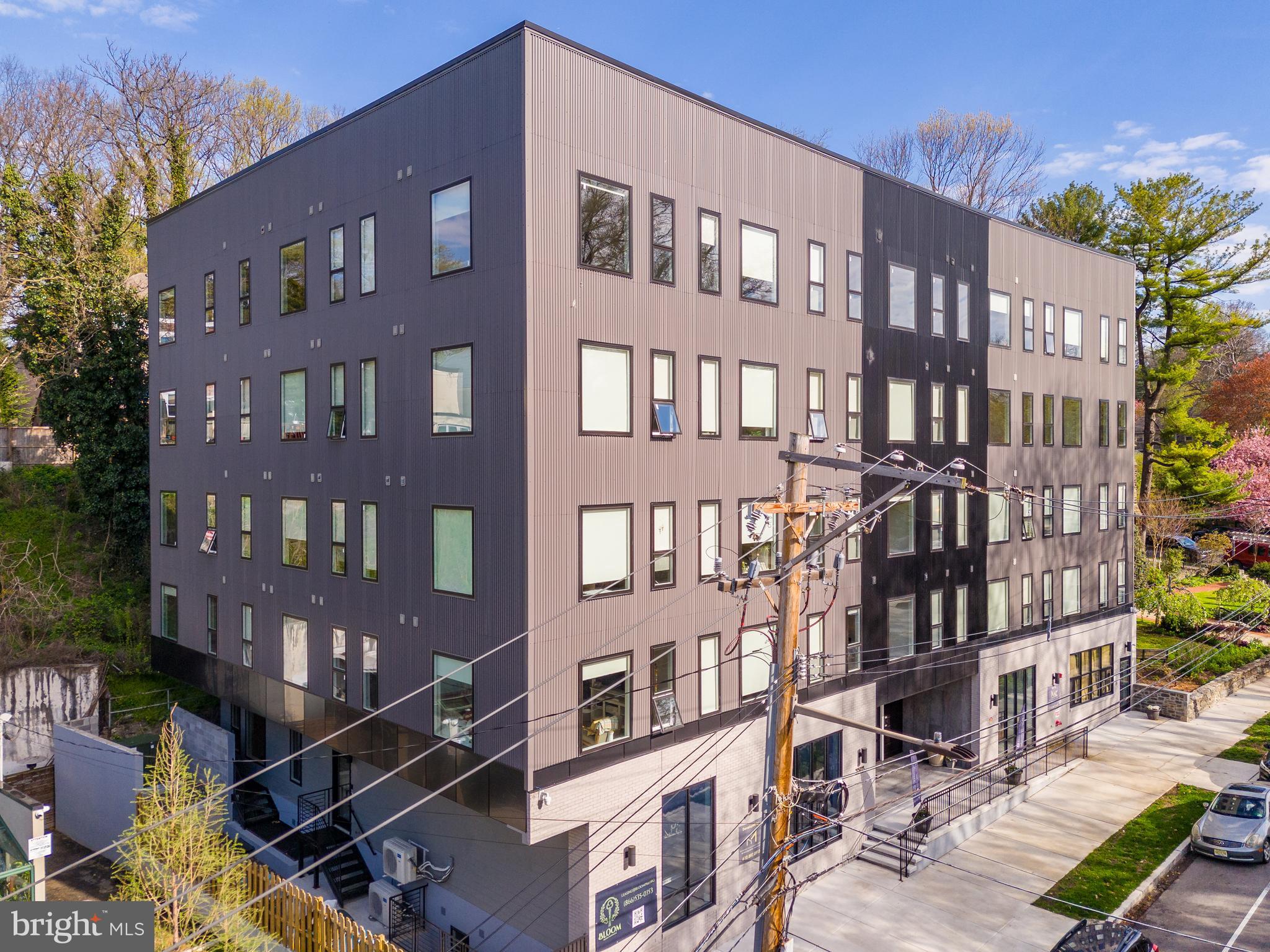 EAST FALLS - Commercial Sale