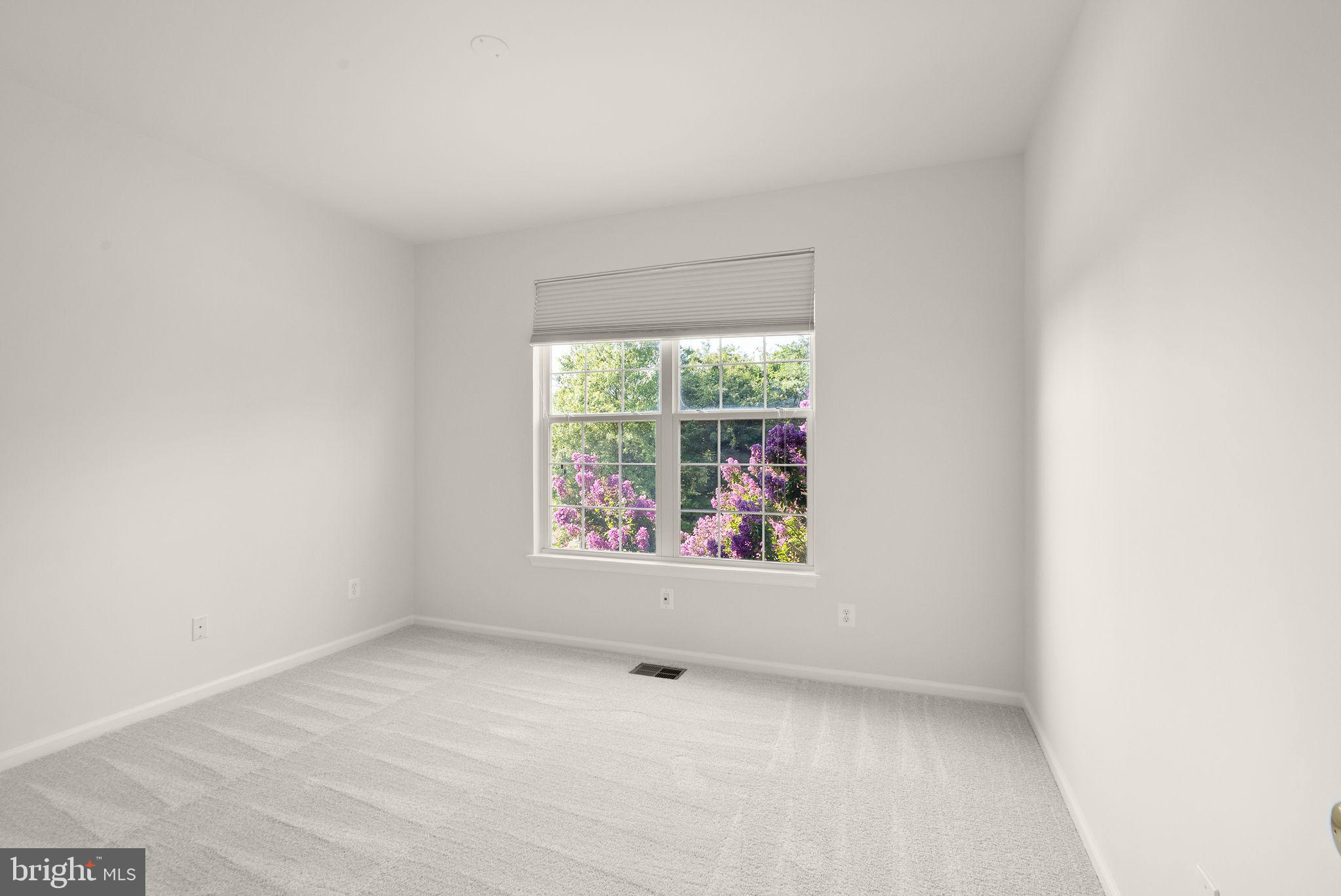 RIDGES AT BELMONT - Residential