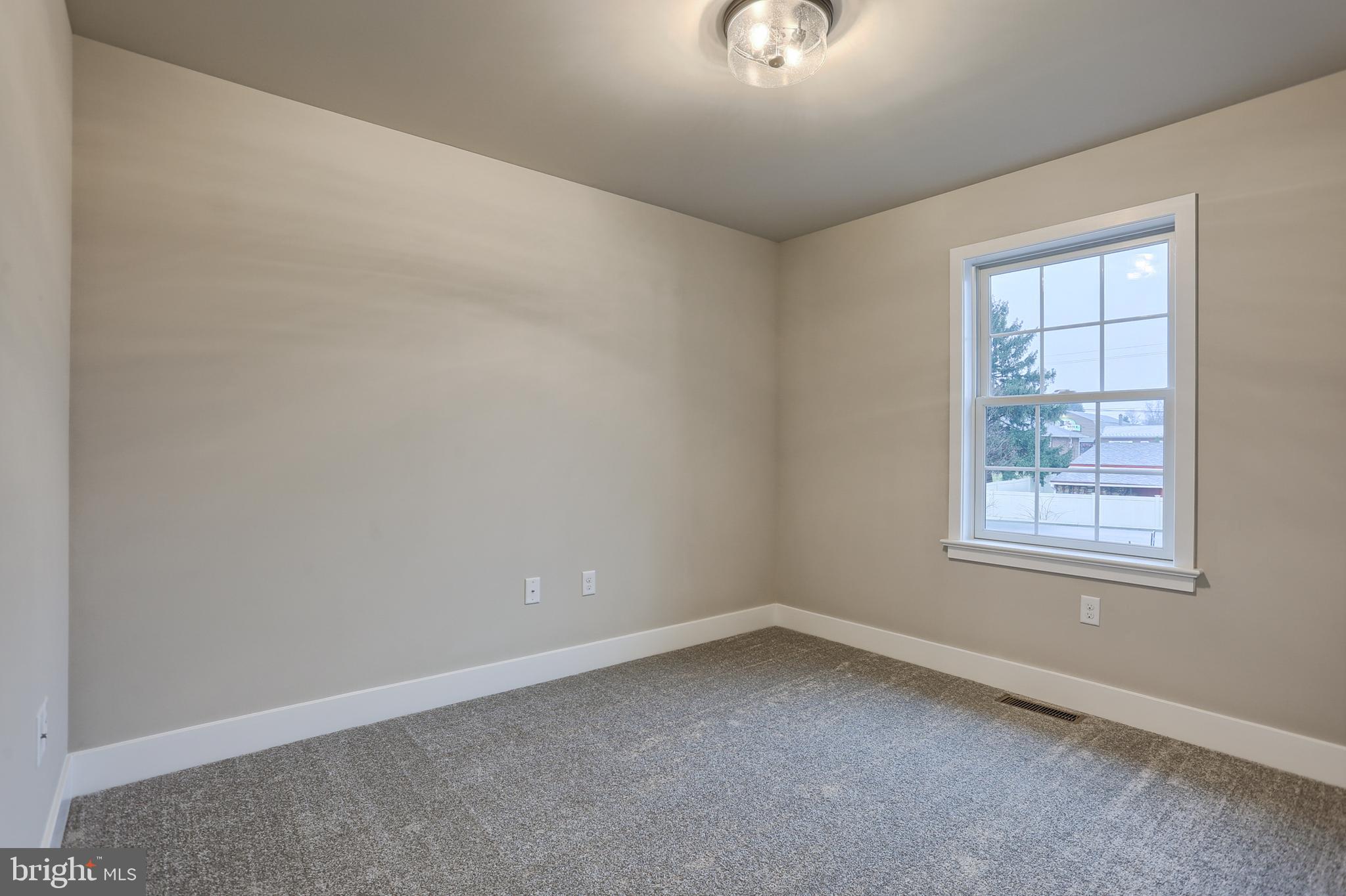 THE ESTATES AT HEARTHSIDE - Residential