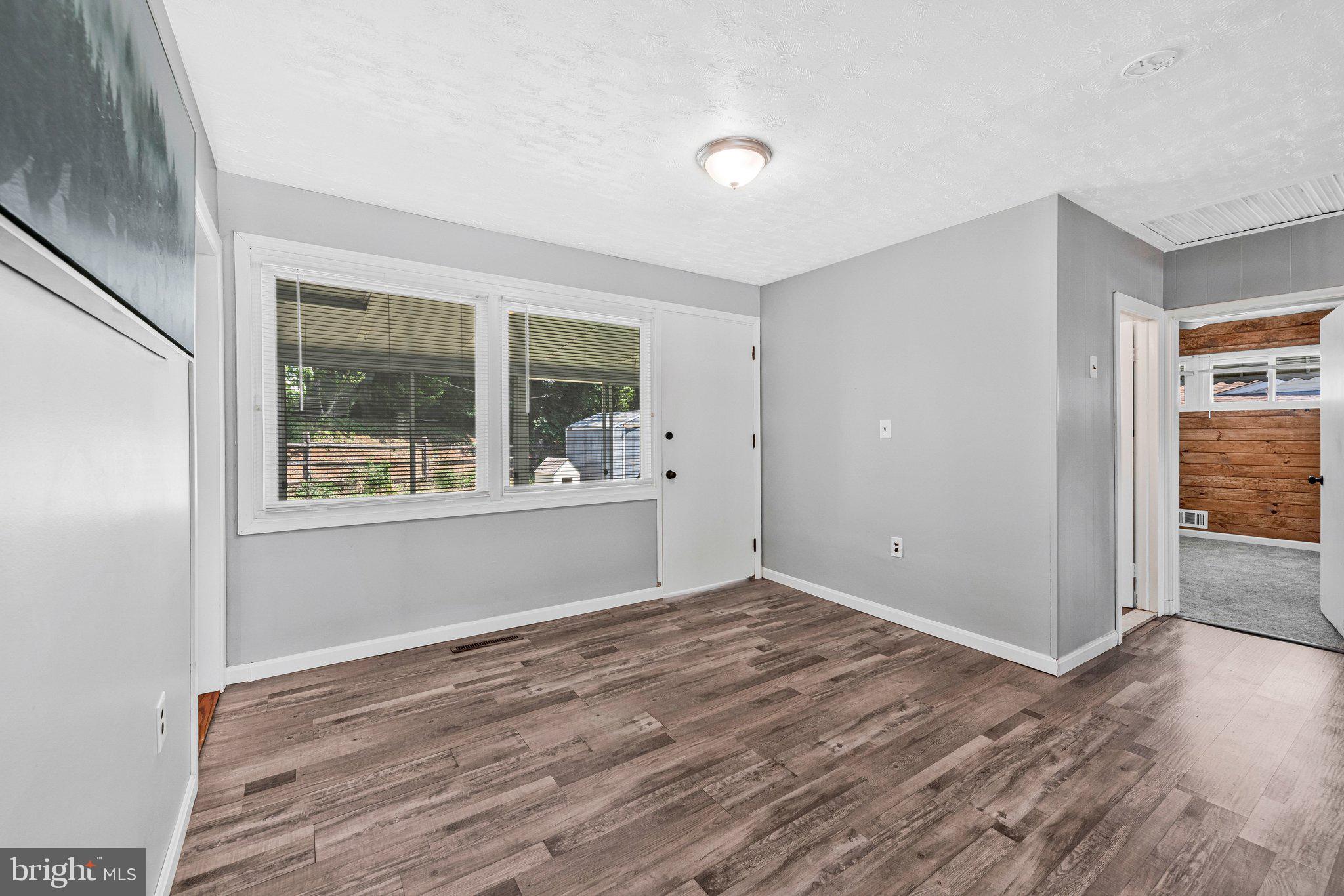 GARDENVILLE - Residential