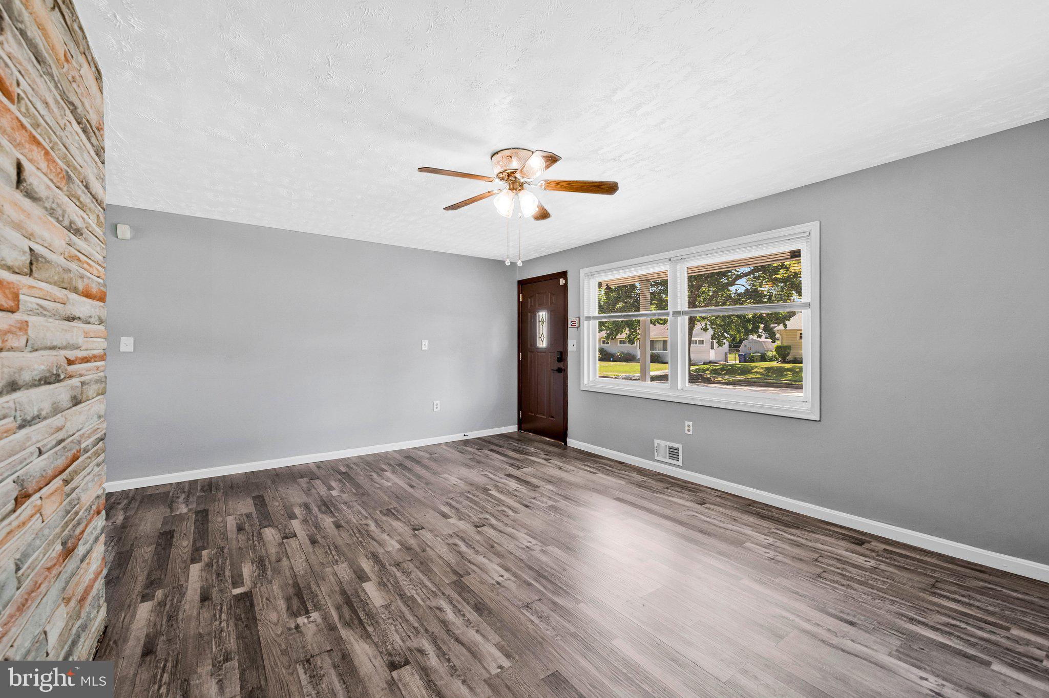 GARDENVILLE - Residential