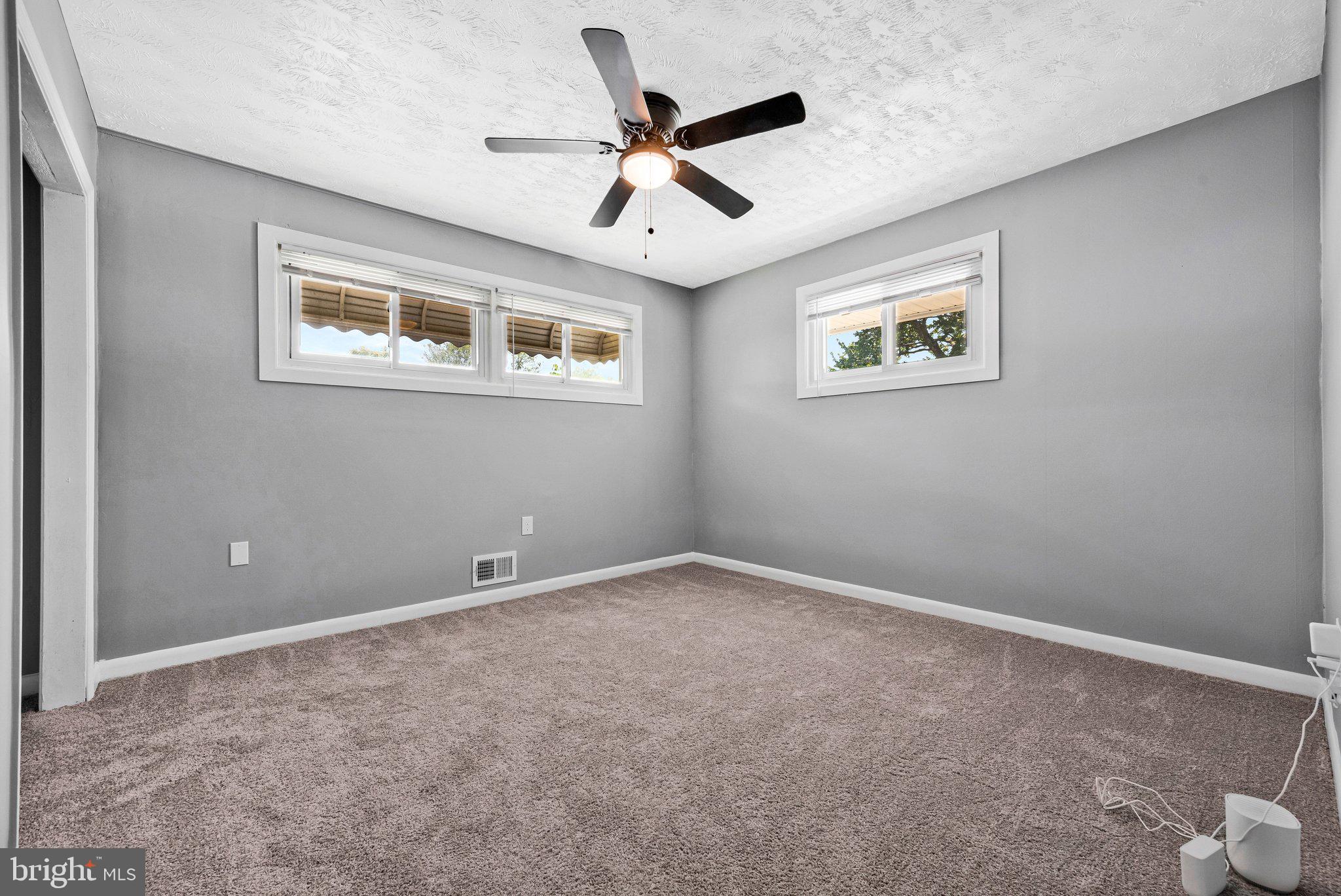 GARDENVILLE - Residential