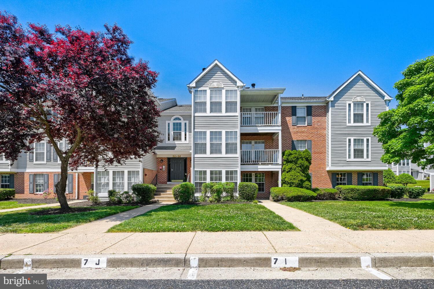 Welcome to 32 Laurel Patch Ct #2 offering the perfect blend of comfort and convenience! This well-maintained 2-bedroom, 2-bath condo features easy main-level entry, ideal for effortless everyday living.

Inside, you’ll find a thoughtfully designed layout with spacious bedrooms, a bright and inviting living area, and plenty of natural light throughout. Enjoy the added convenience of in-unit laundry, making daily routines simple and efficient. Assigned parking ensures you always have a dedicated space waiting for you.

Ideally located just minutes from shopping, dining, and major commuter routes, this home offers both accessibility and low-maintenance living. Perfect for tenants seeking comfort, convenience, and a place to call home. Schedule your tour today!