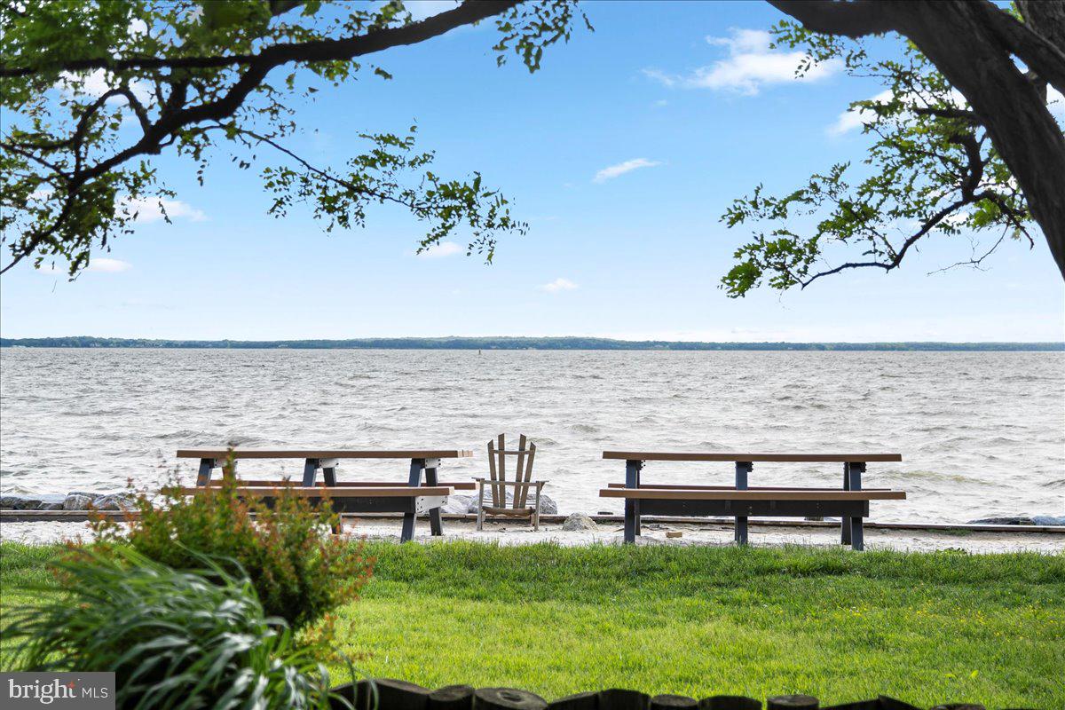 SWAN POINT - Residential