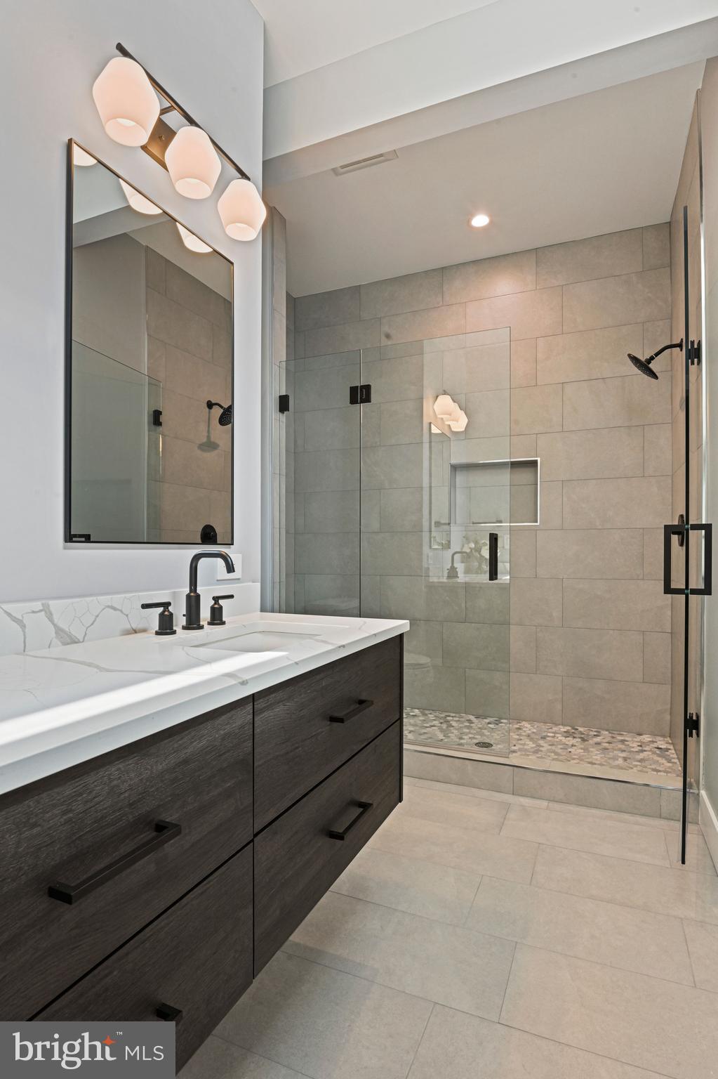 WEST LANGLEY - Residential