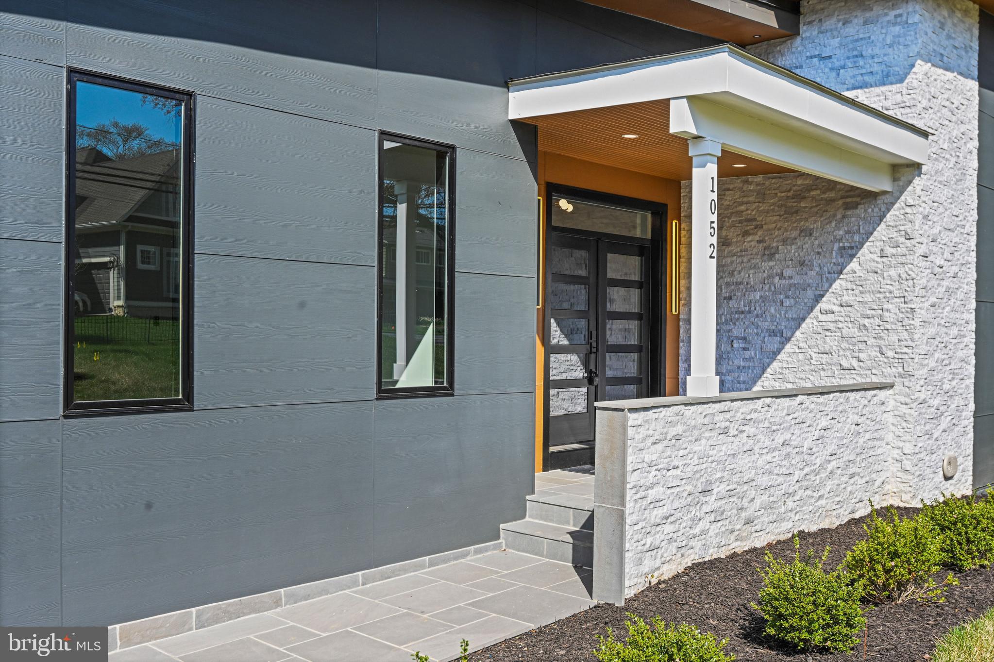 WEST LANGLEY - Residential