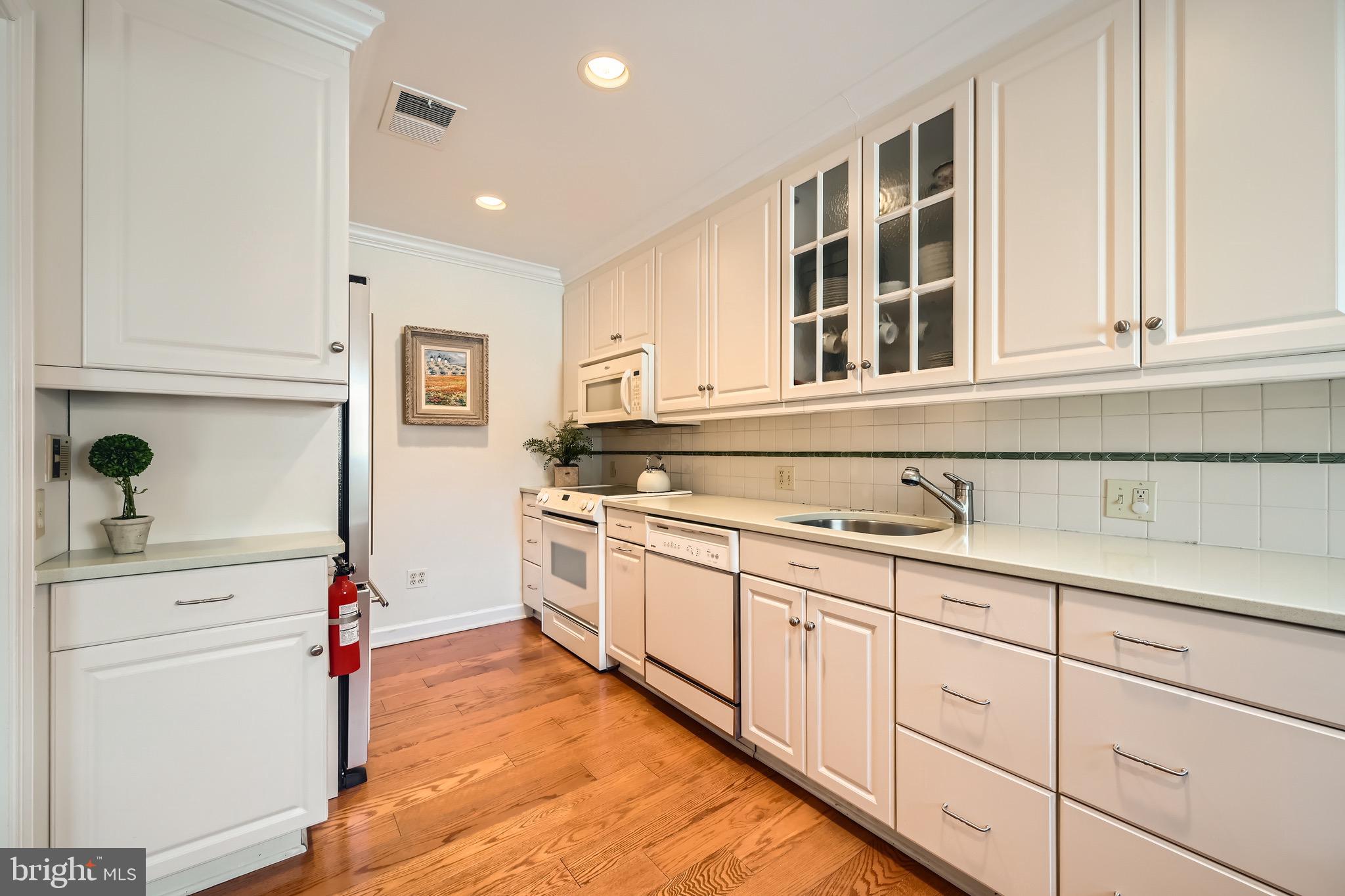 BRIGHTWOOD - Residential