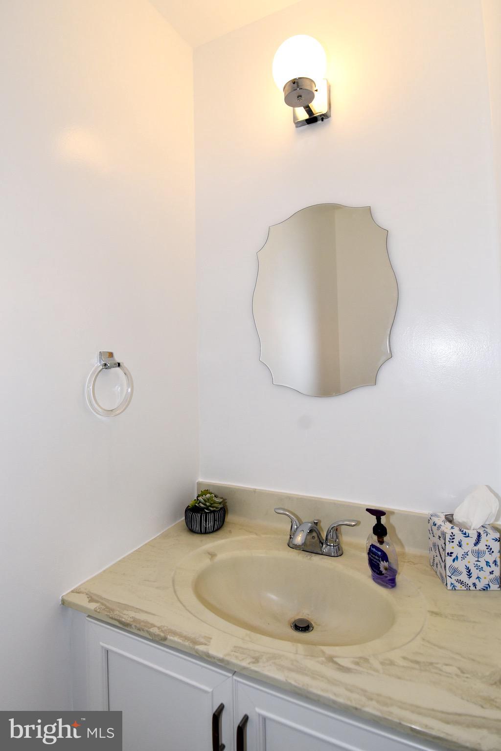 BLAKELEE - Residential Lease