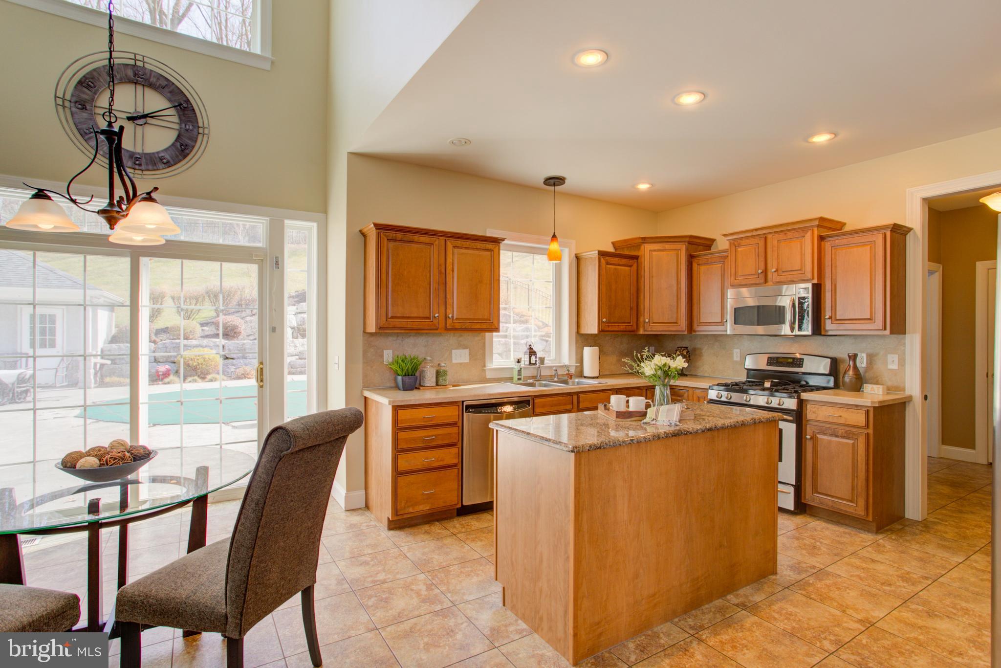 EAGLE VIEW - Residential