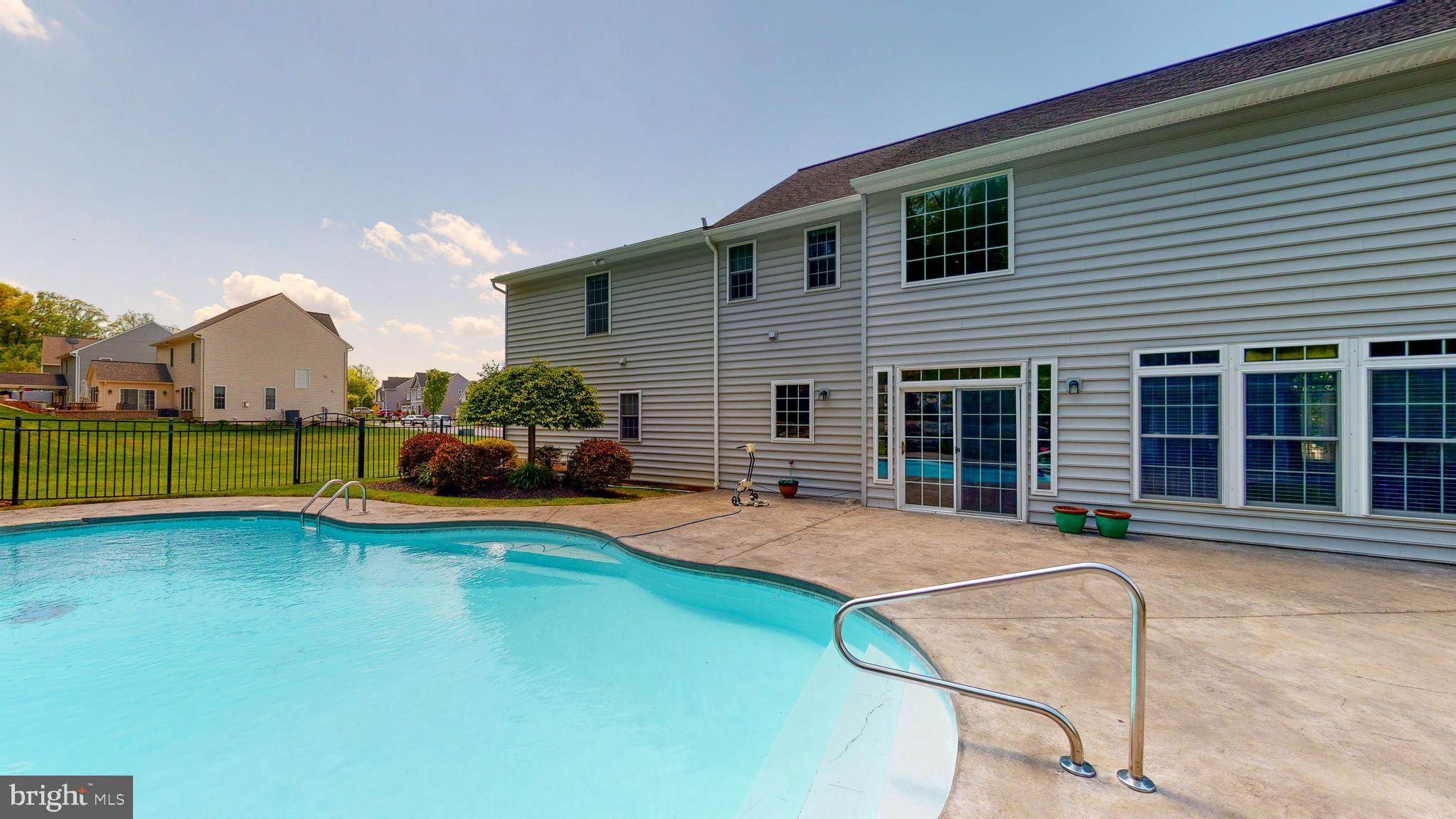 EAGLE VIEW - Residential