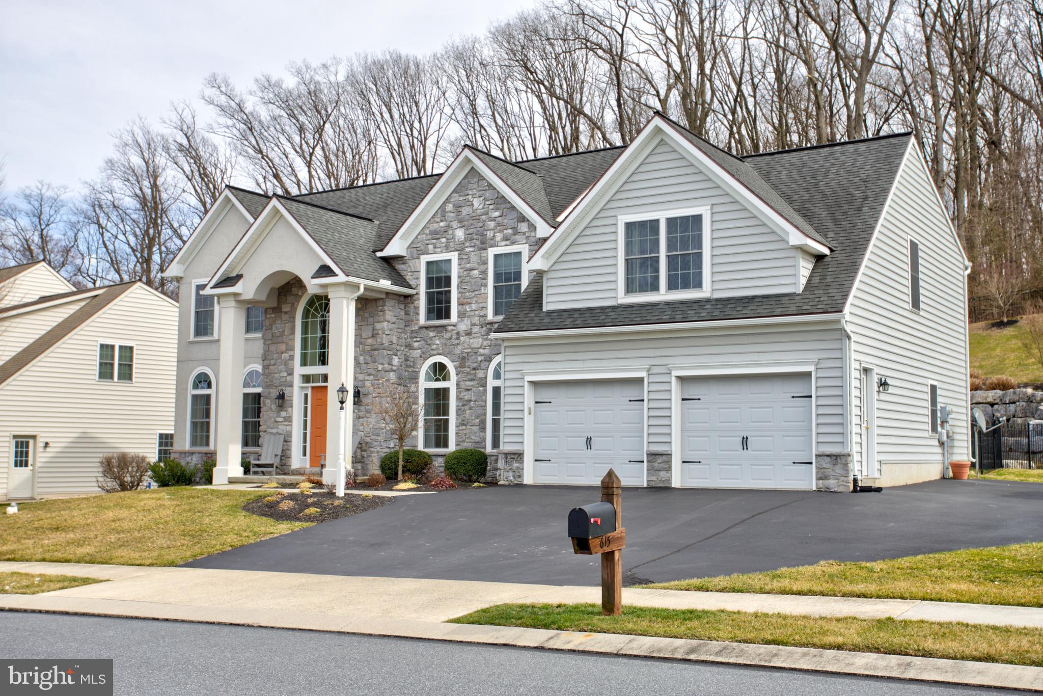 EAGLE VIEW - Residential