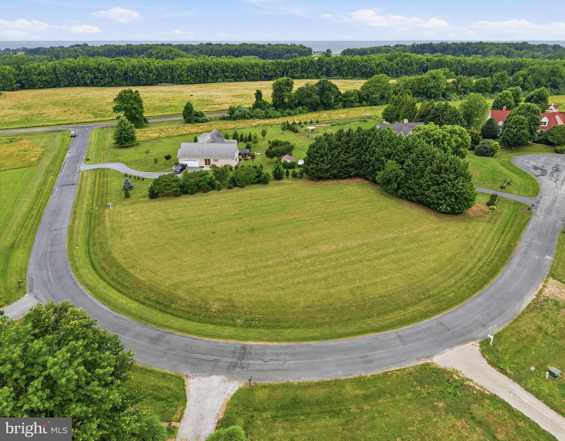 LITTLE NECK FARM - Land