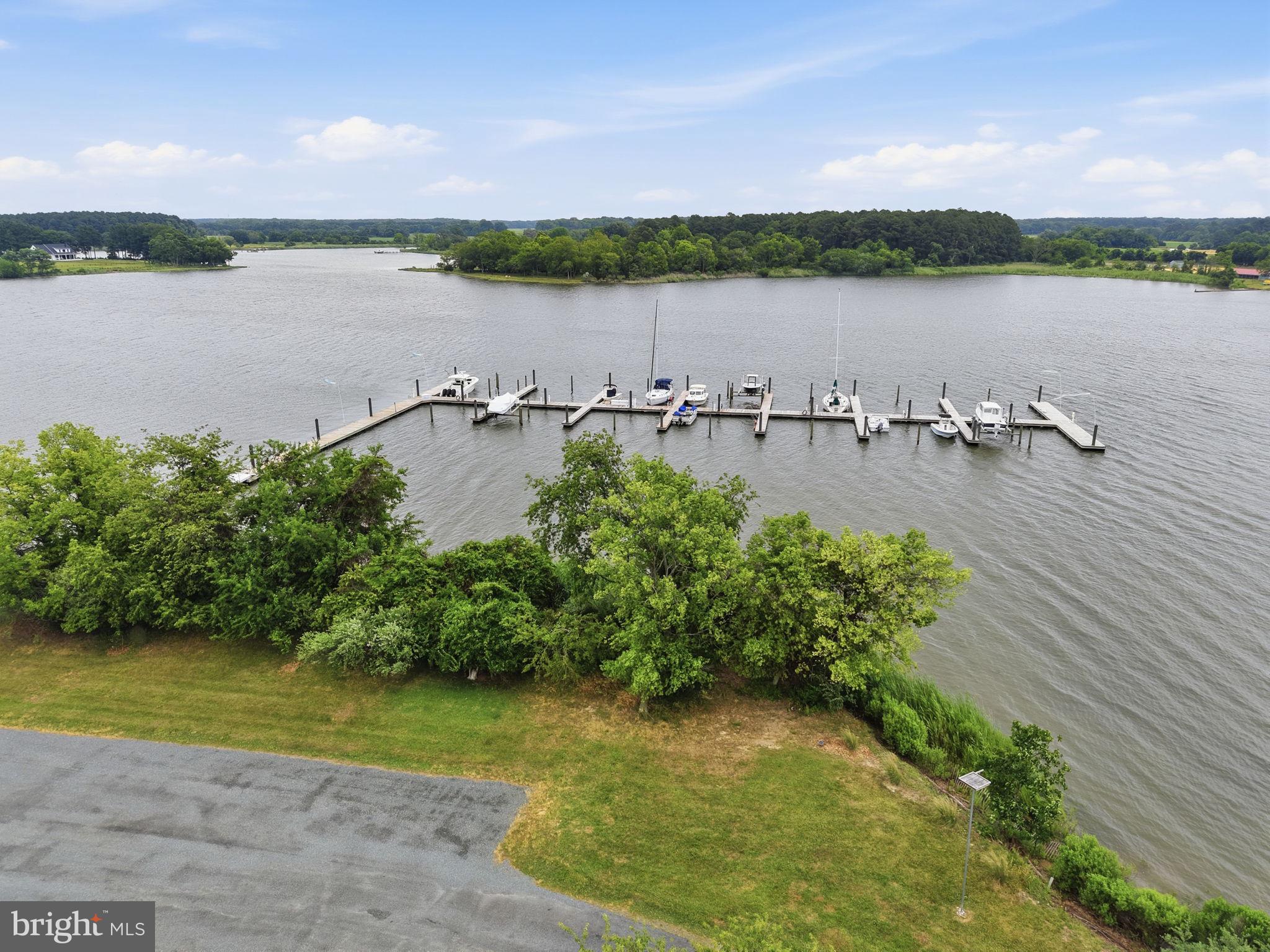 LITTLE NECK FARM - Land