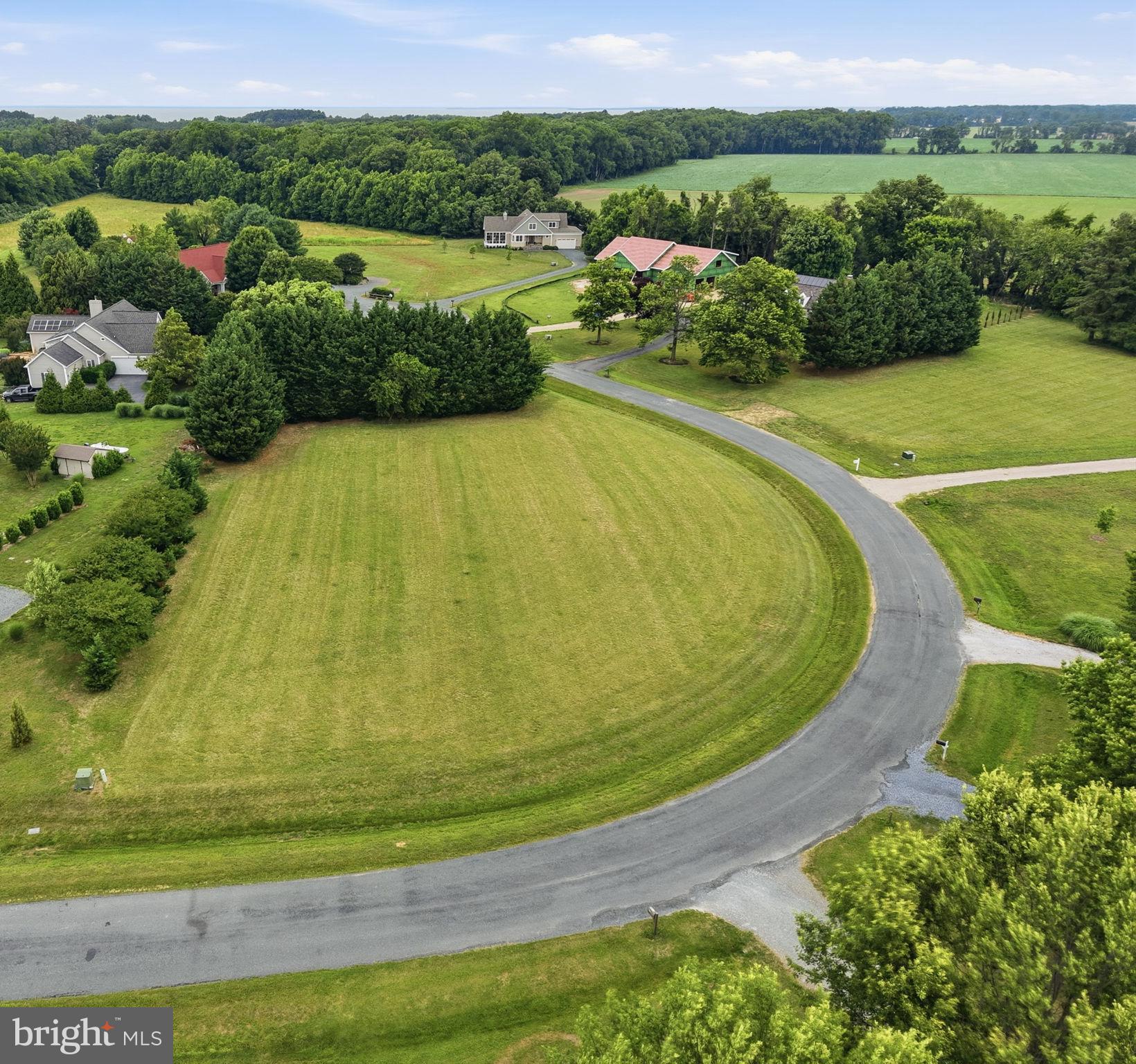 LITTLE NECK FARM - Land