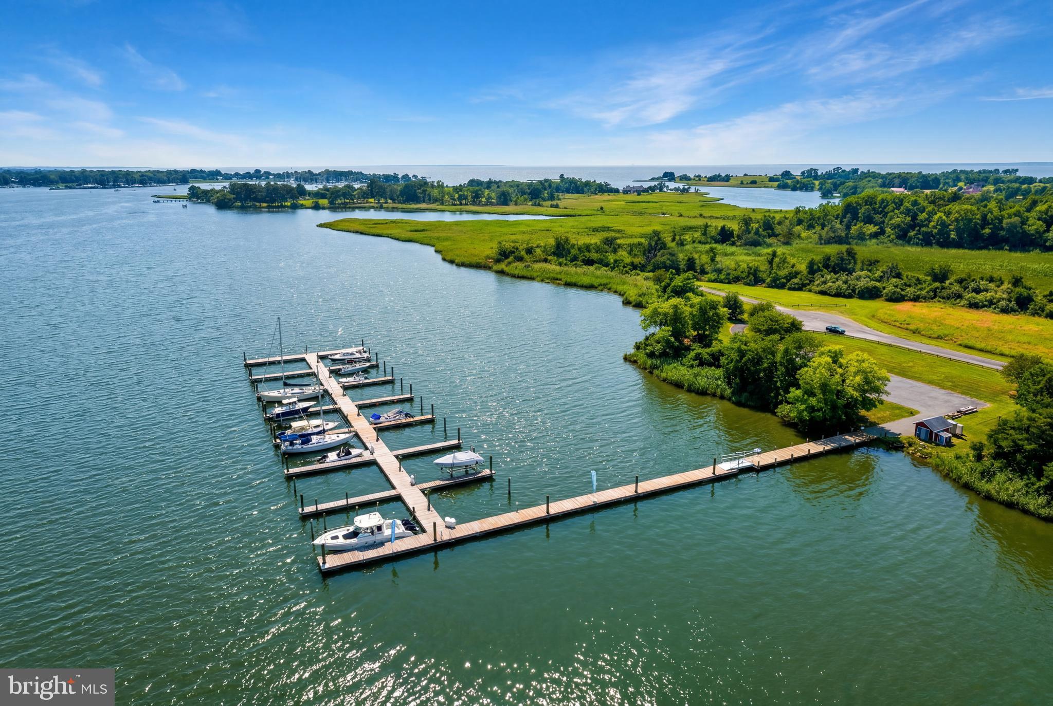 LITTLE NECK FARM - Land