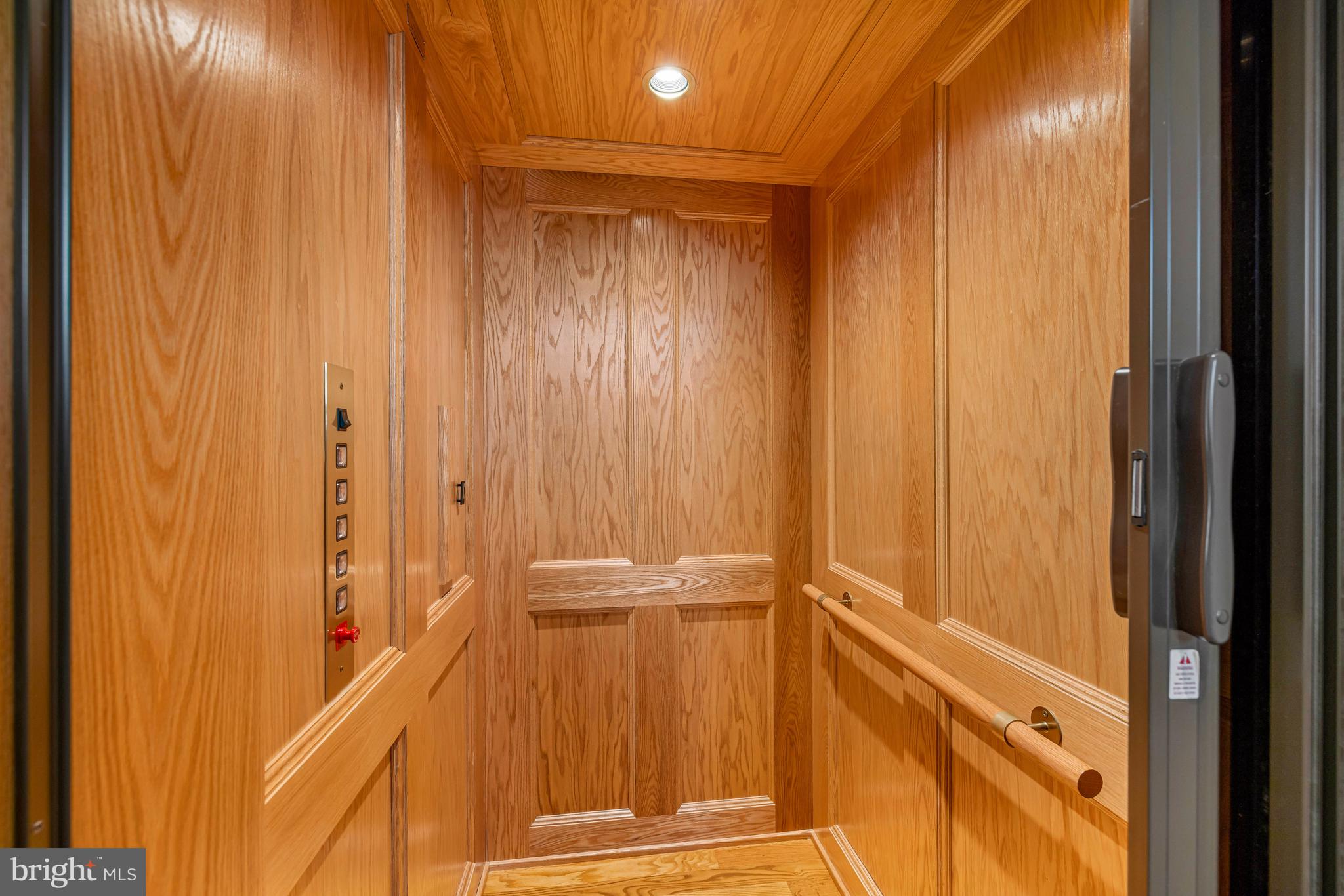 ARLINGWOOD - Residential